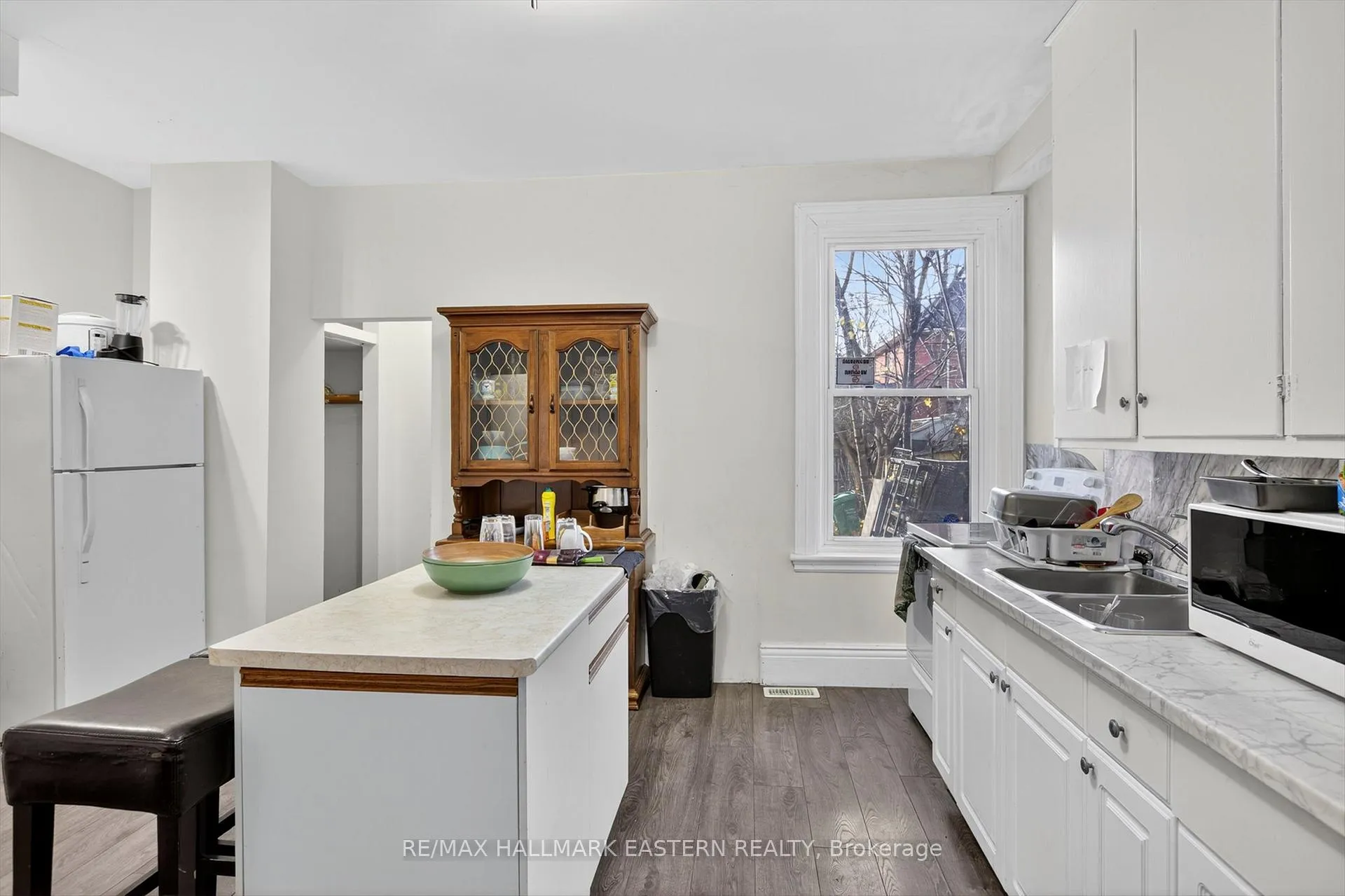 Photo 5 of 271 Thomas Street, Peterborough, Town Ward 3 — HOMEH