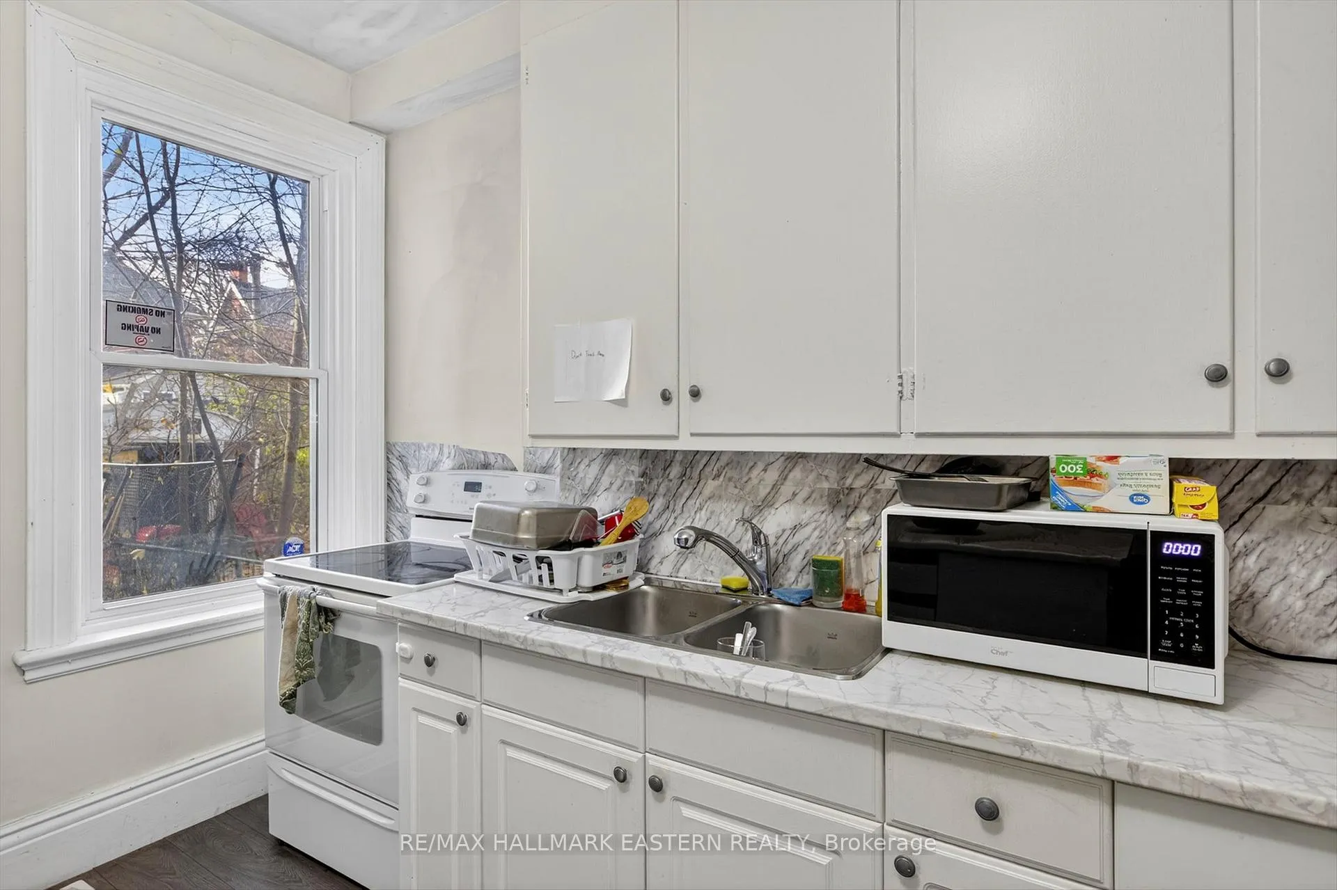 Photo 7 of 271 Thomas Street, Peterborough, Town Ward 3 — HOMEH
