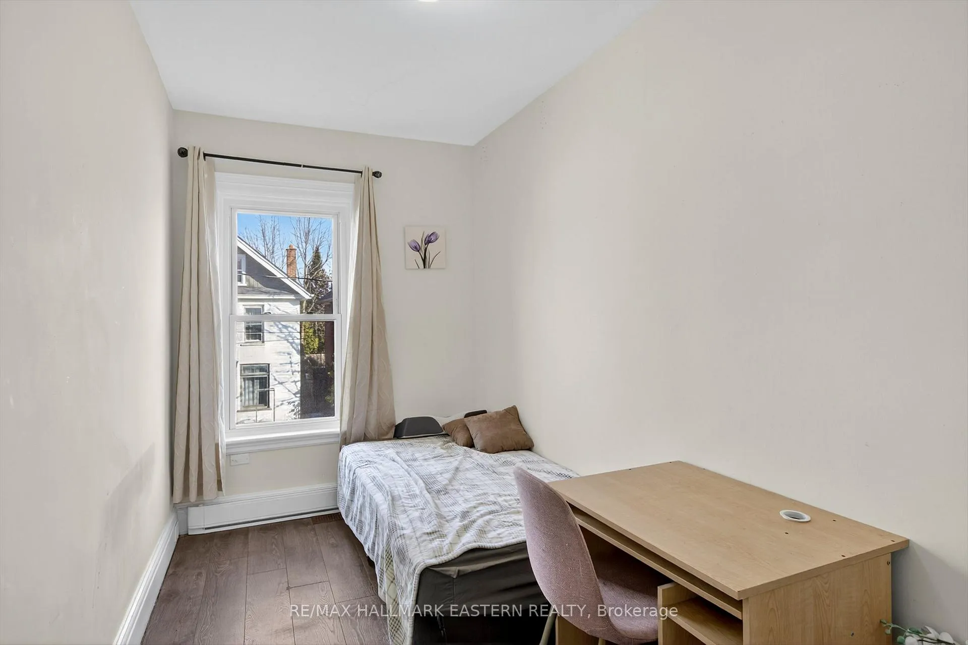 Photo 20 of 271 Thomas Street, Peterborough, Town Ward 3 — HOMEH