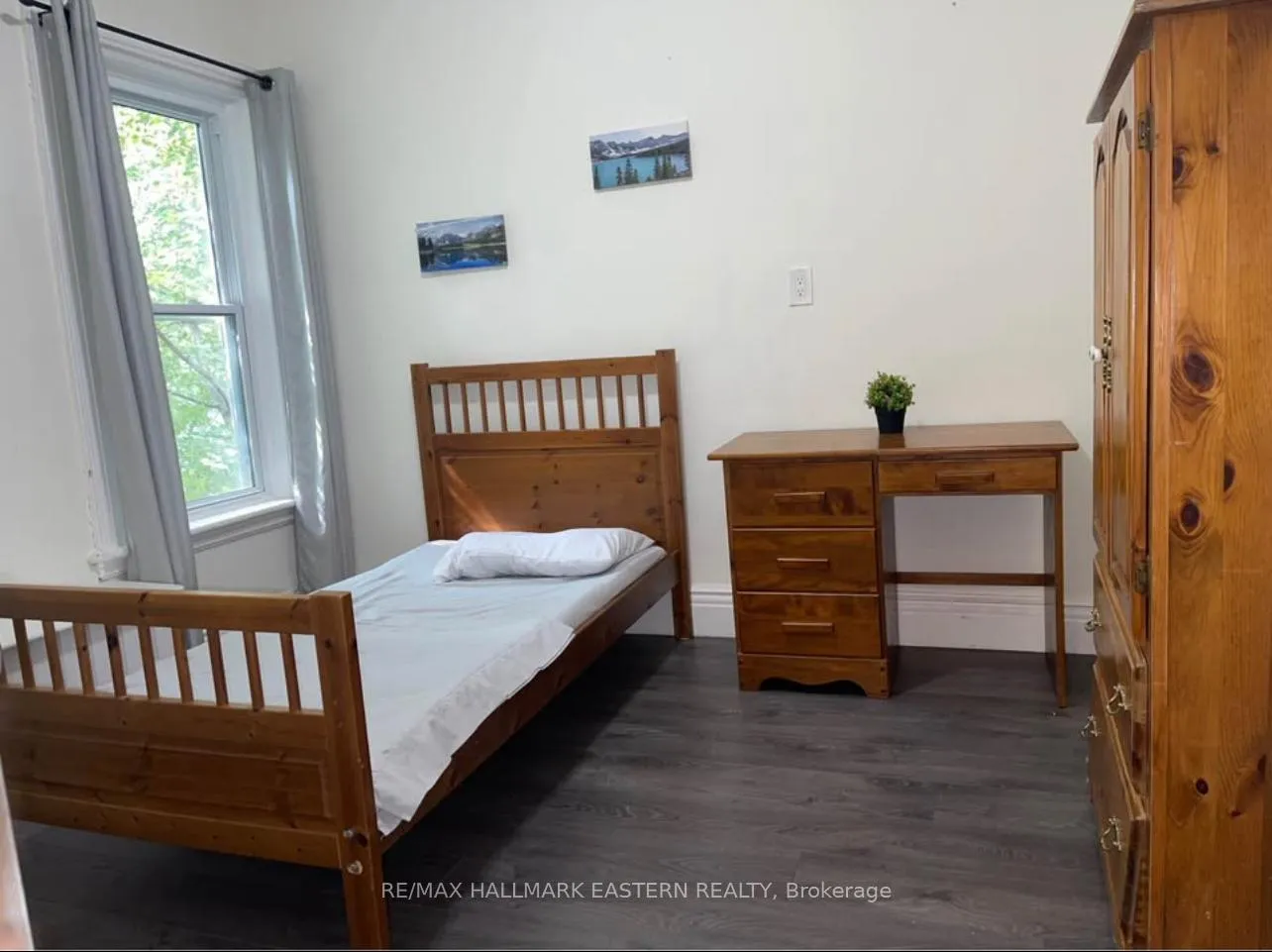 Photo 21 of 271 Thomas Street, Peterborough, Town Ward 3 — HOMEH