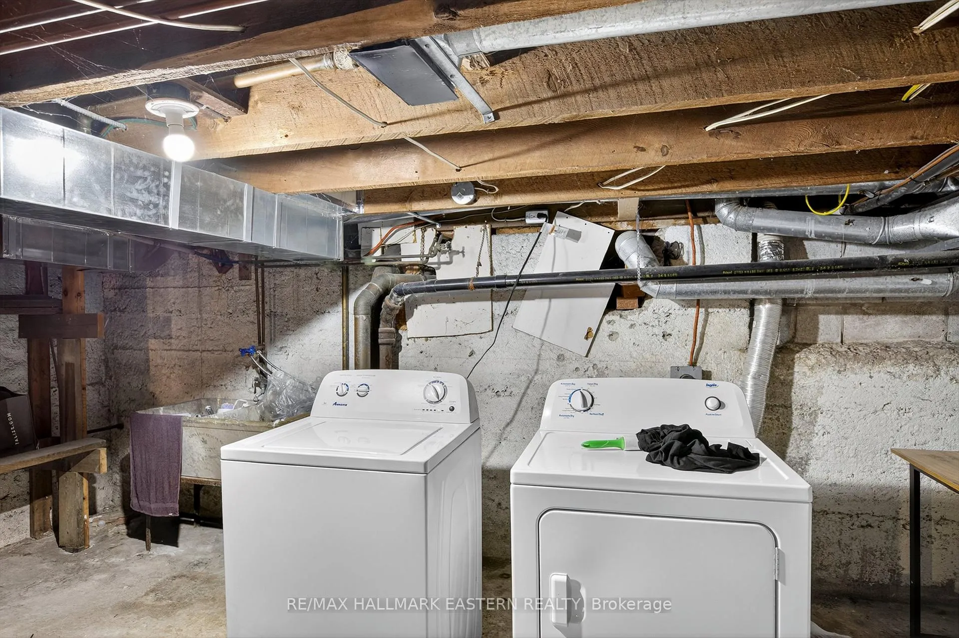 Photo 31 of 271 Thomas Street, Peterborough, Town Ward 3 — HOMEH