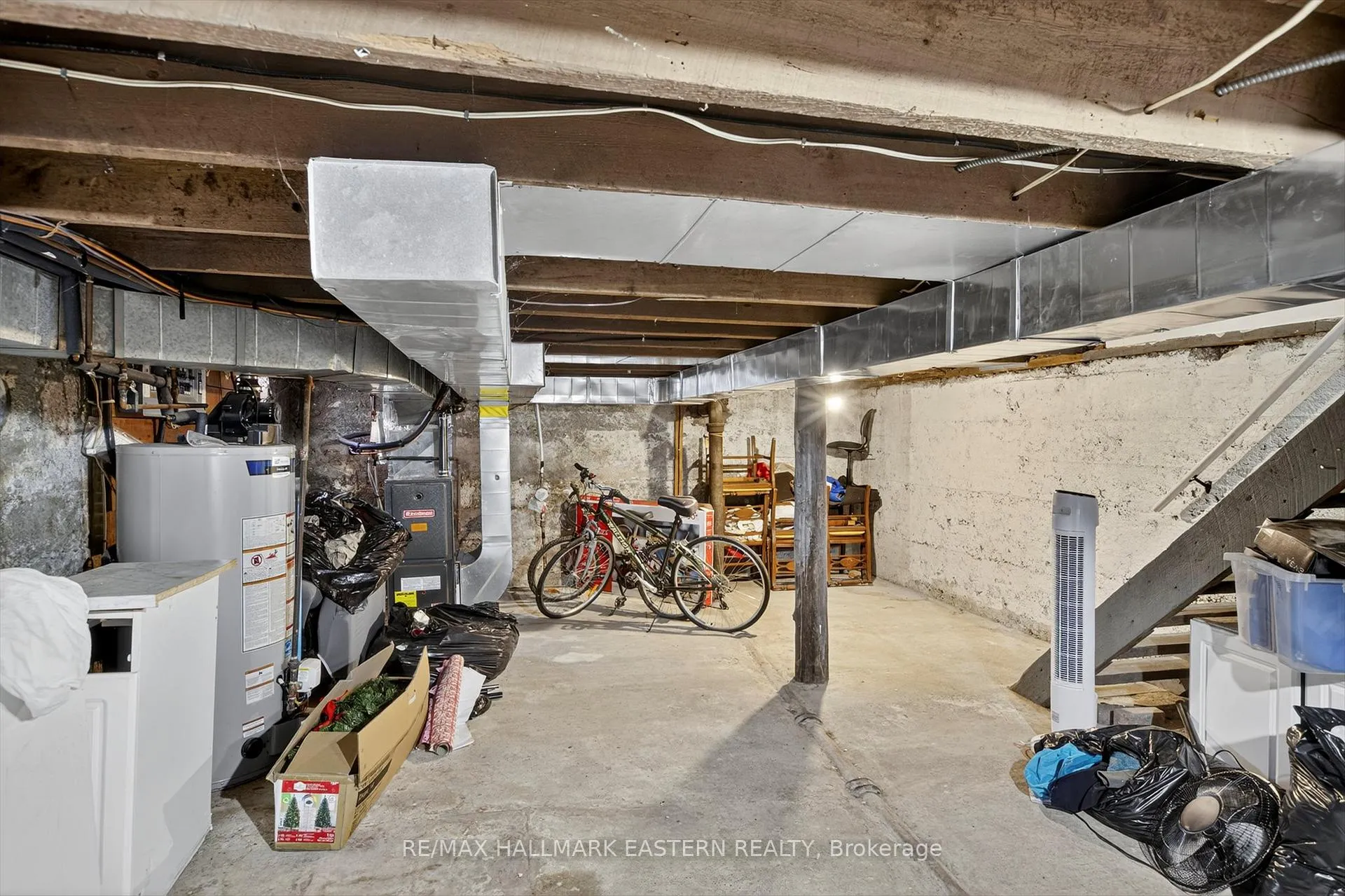 Photo 32 of 271 Thomas Street, Peterborough, Town Ward 3 — HOMEH