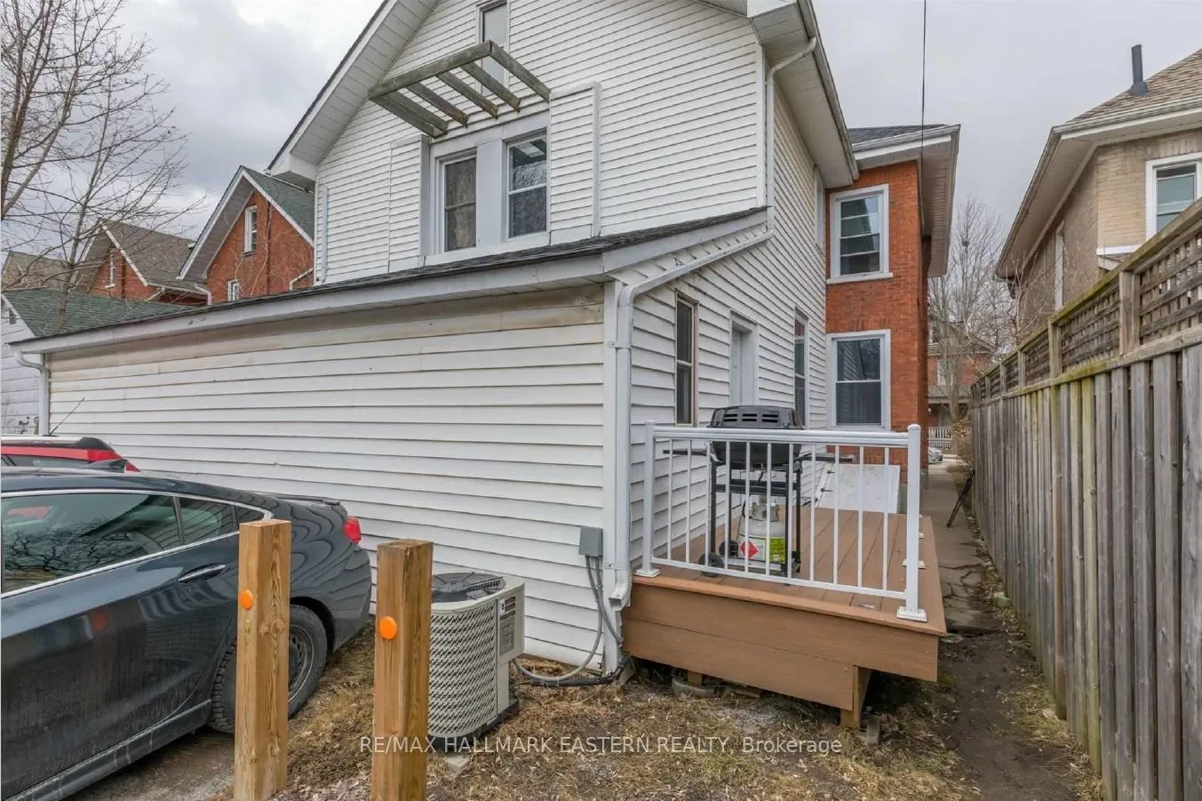 Photo 34 of 271 Thomas Street, Peterborough, Town Ward 3 — HOMEH