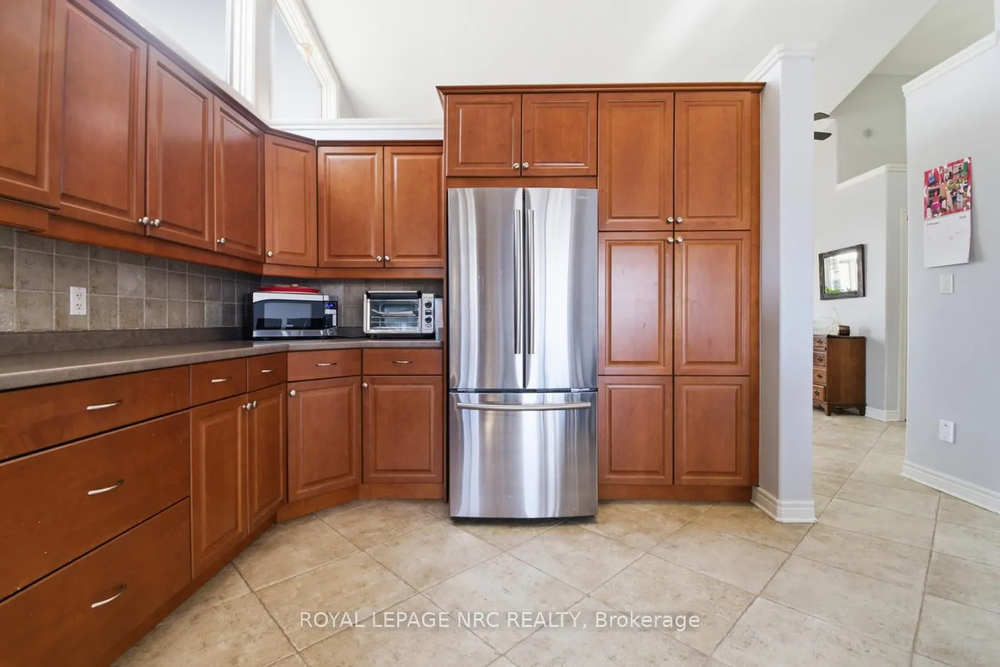Photo 14 of 4001 Weinbrenner Road, Niagara Falls, Chippawa — HOMEH