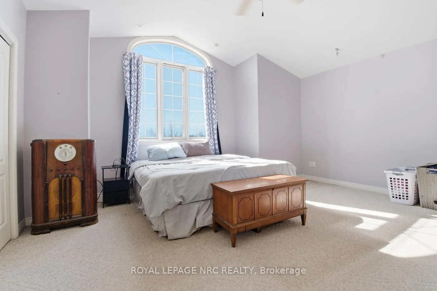 Photo 21 of 4001 Weinbrenner Road, Niagara Falls, Chippawa — HOMEH