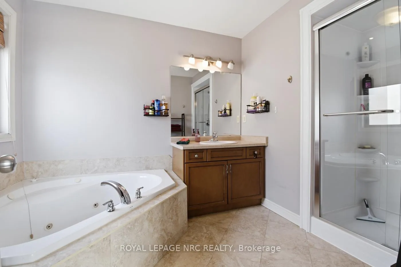 Photo 23 of 4001 Weinbrenner Road, Niagara Falls, Chippawa — HOMEH