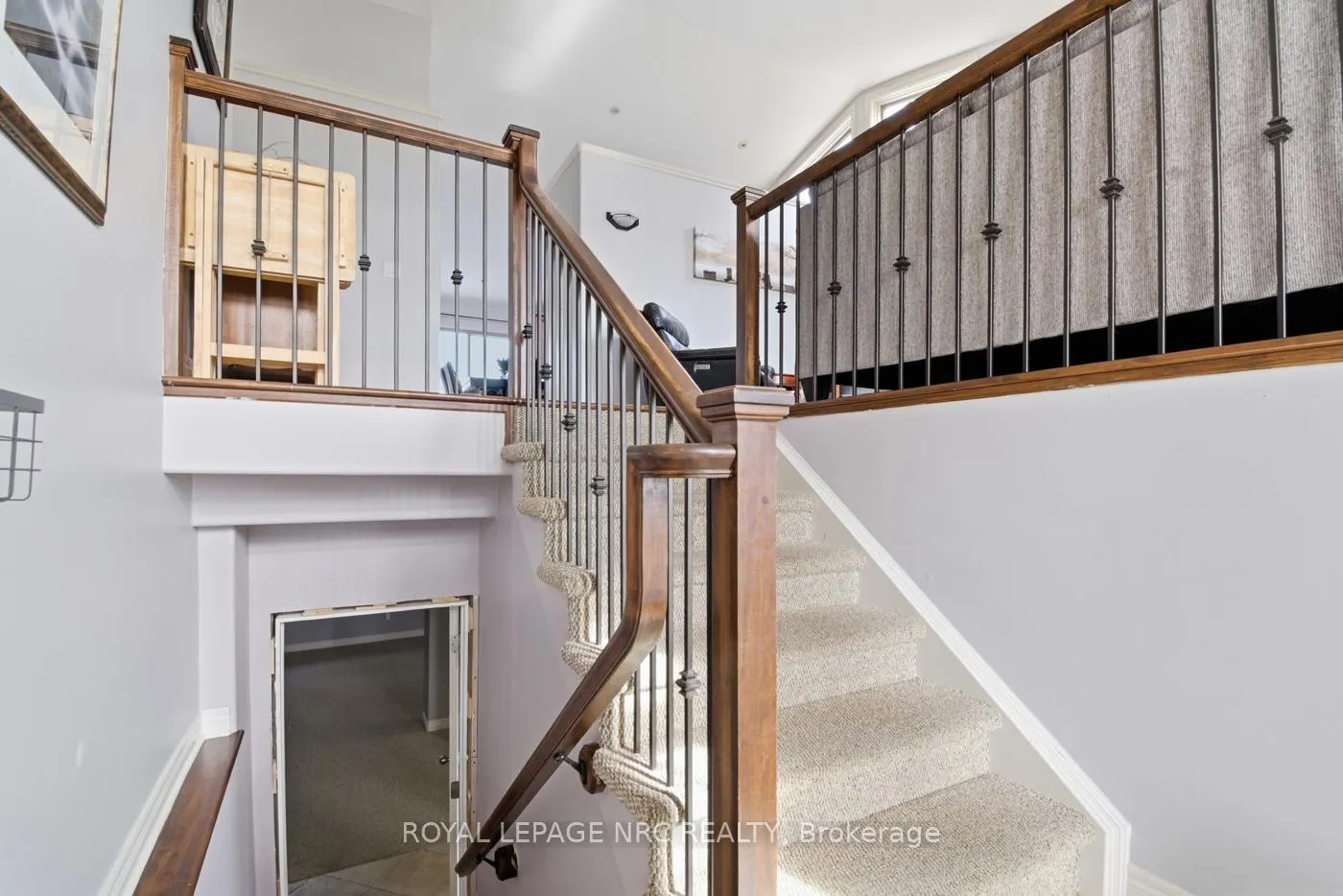 Photo 25 of 4001 Weinbrenner Road, Niagara Falls, Chippawa — HOMEH
