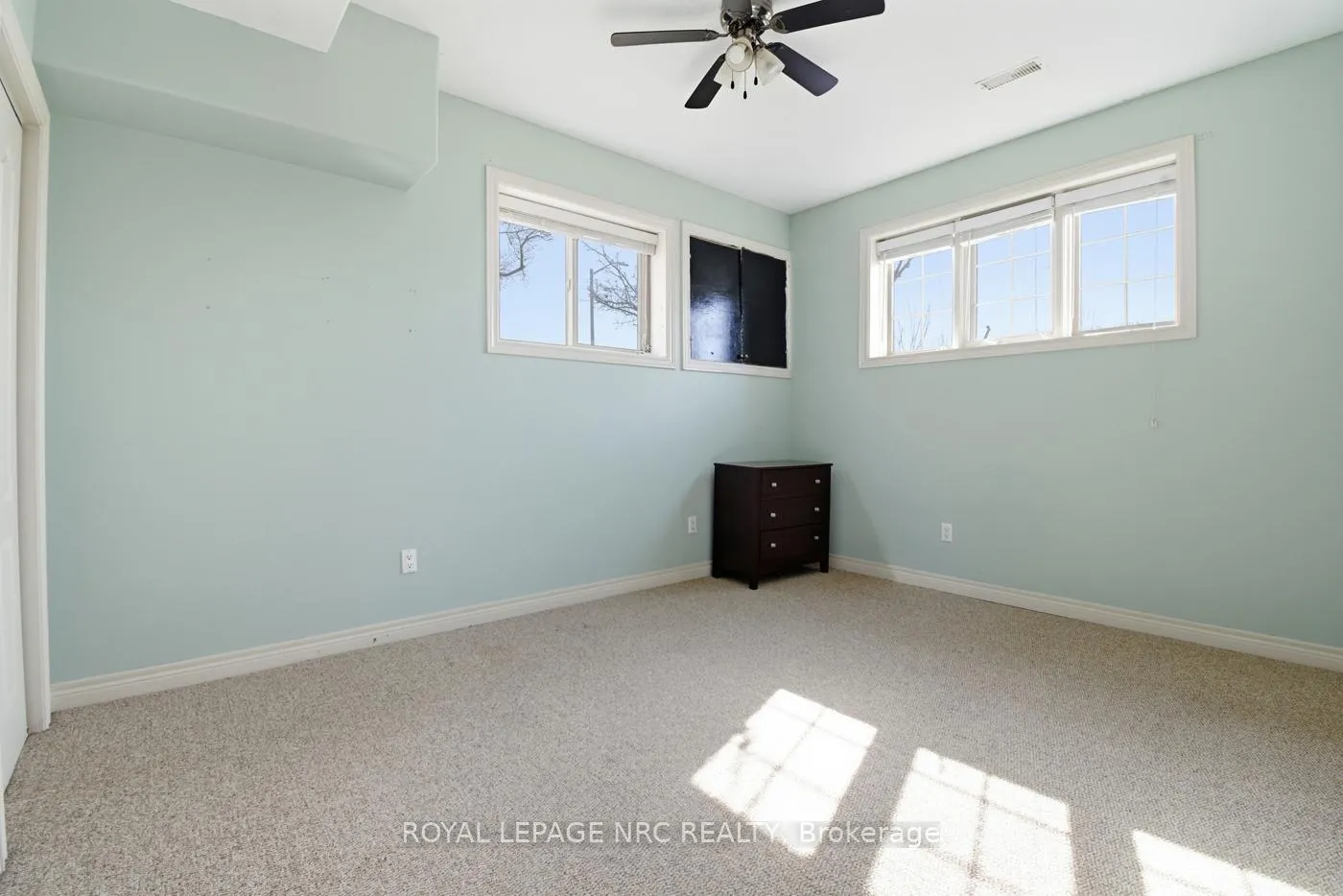 Photo 27 of 4001 Weinbrenner Road, Niagara Falls, Chippawa — HOMEH