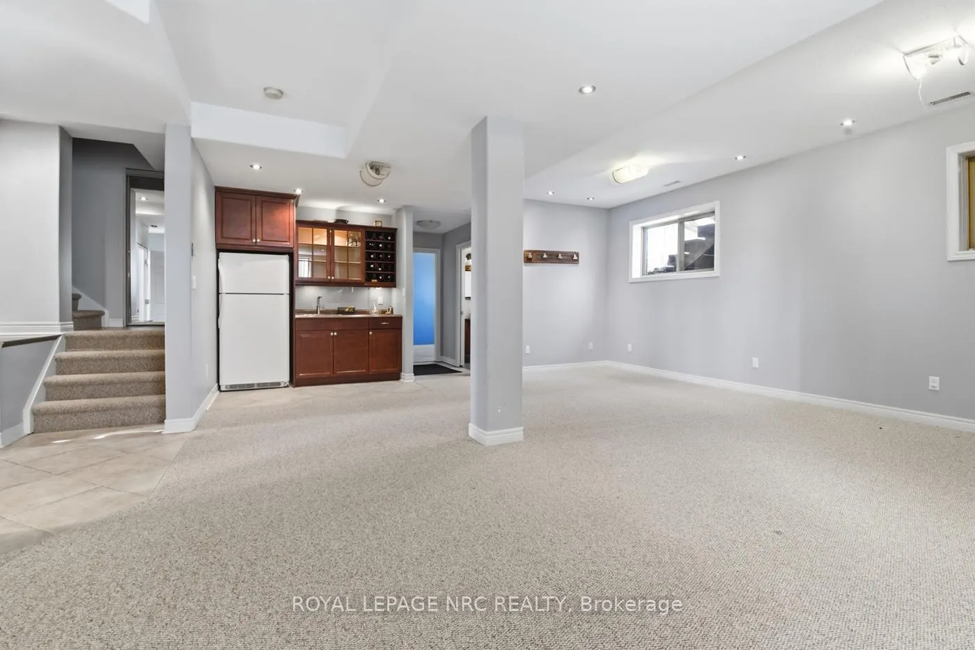 Photo 33 of 4001 Weinbrenner Road, Niagara Falls, Chippawa — HOMEH