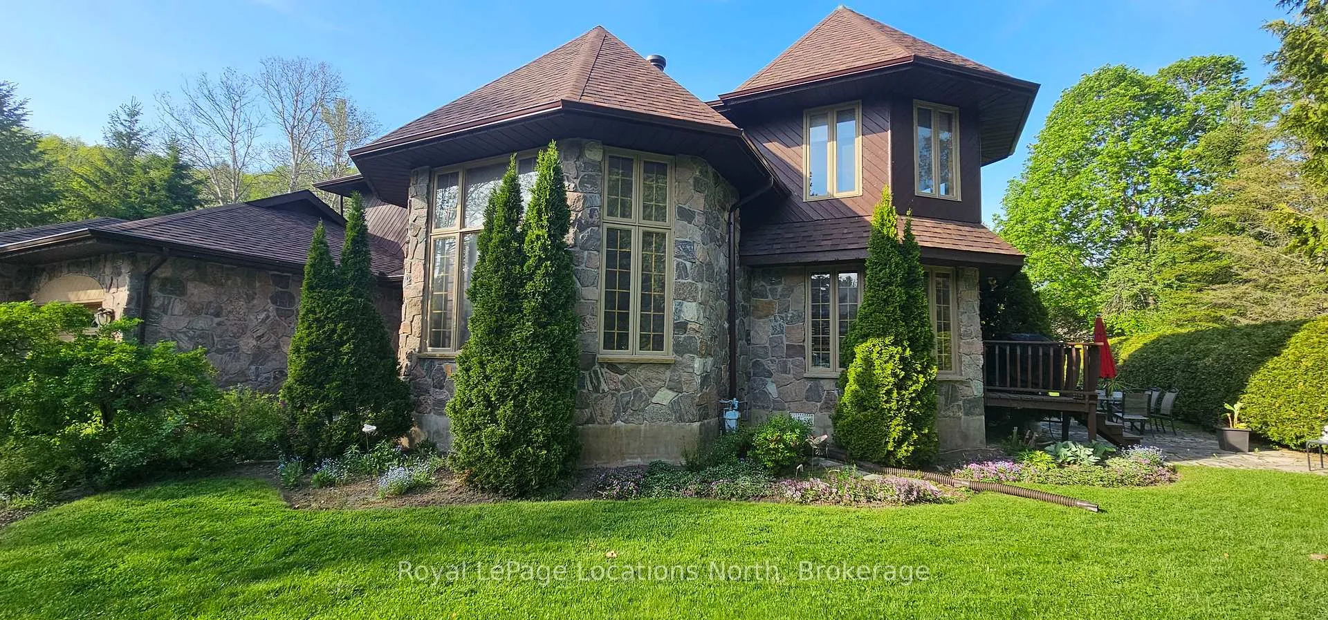 Photo 6 of 44 Kelley Crescent, Wasaga Beach — HOMEH