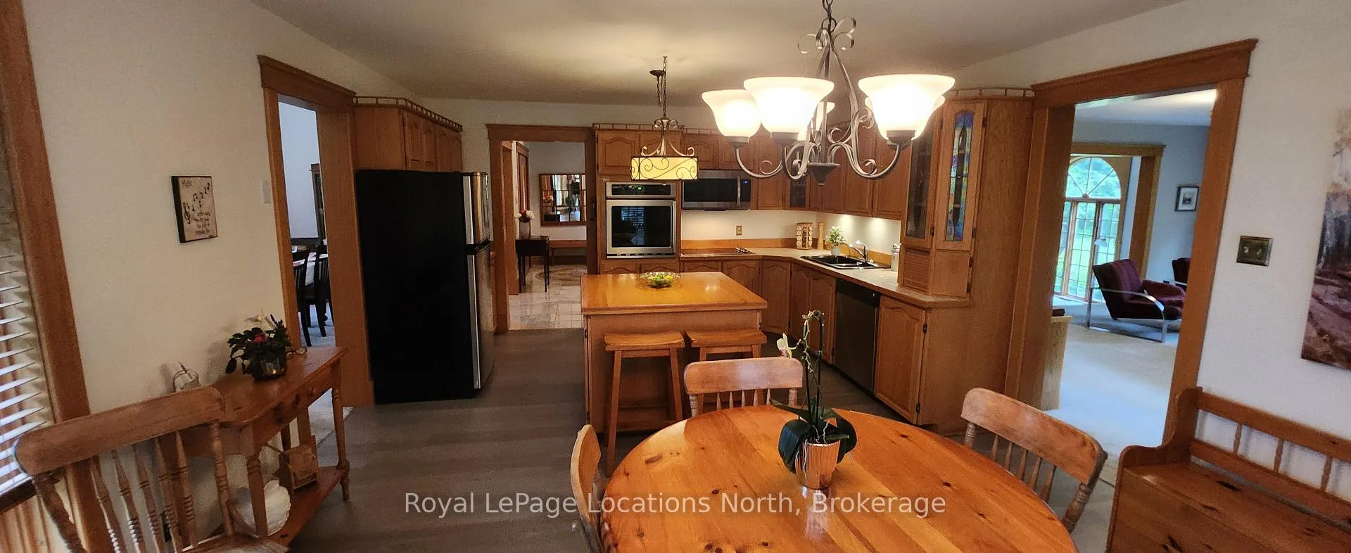 Photo 13 of 44 Kelley Crescent, Wasaga Beach — HOMEH