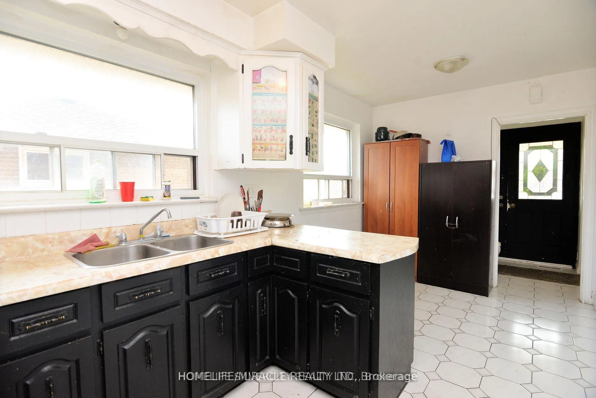 Photo 12 of 88 Ardglen Drive, Brampton, Bram East — HOMEH