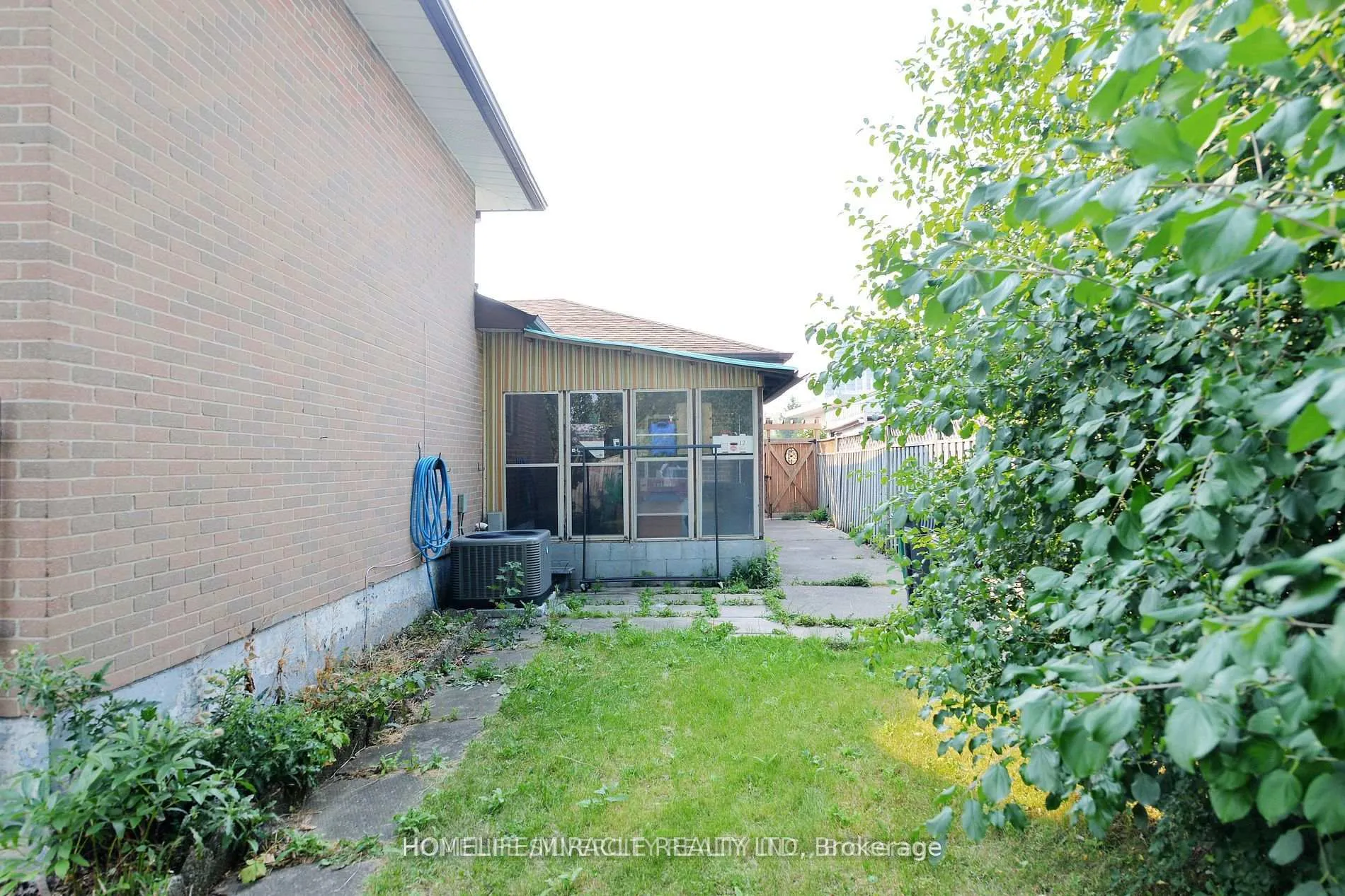 Photo 32 of 88 Ardglen Drive, Brampton, Bram East — HOMEH