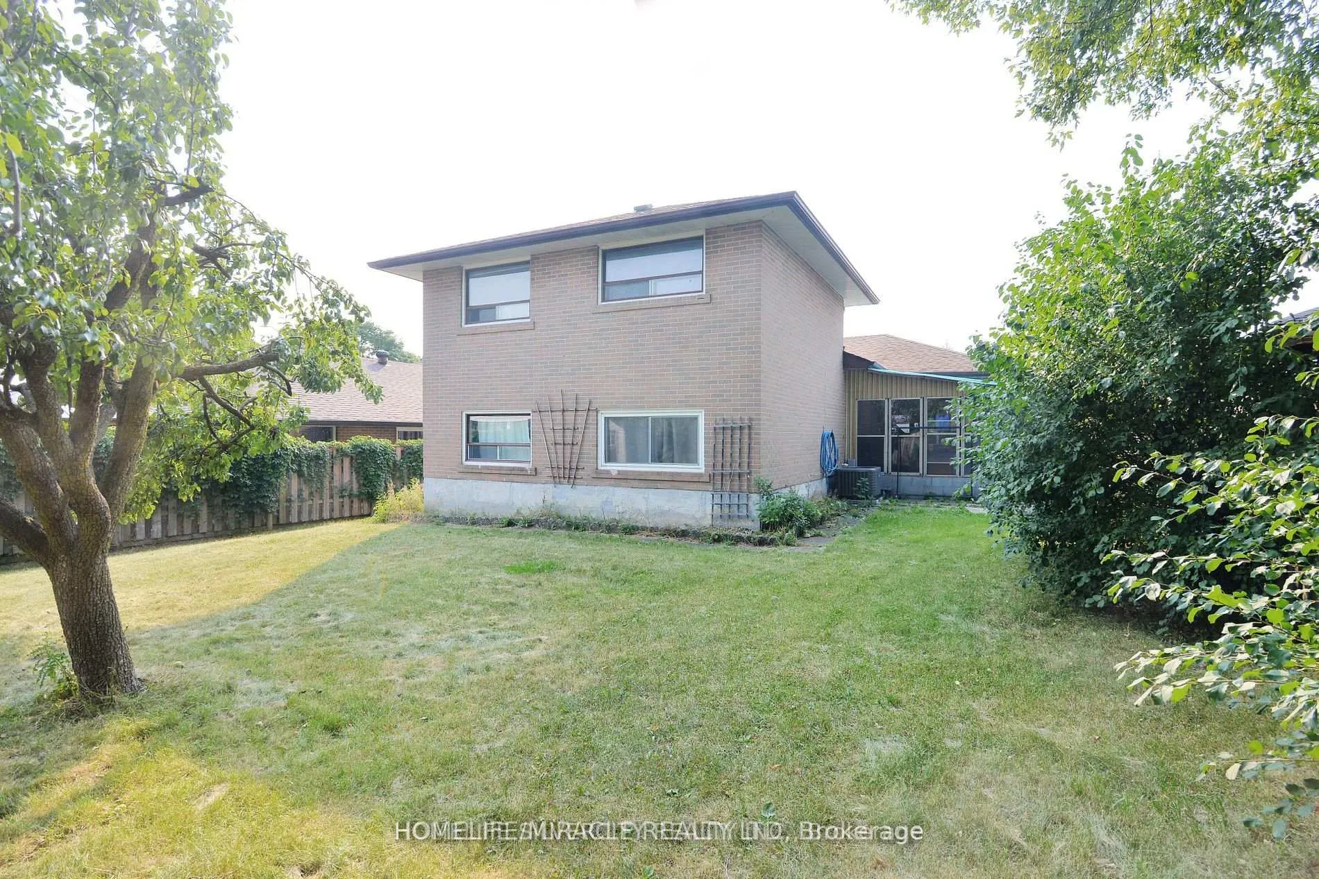 Photo 33 of 88 Ardglen Drive, Brampton, Bram East — HOMEH