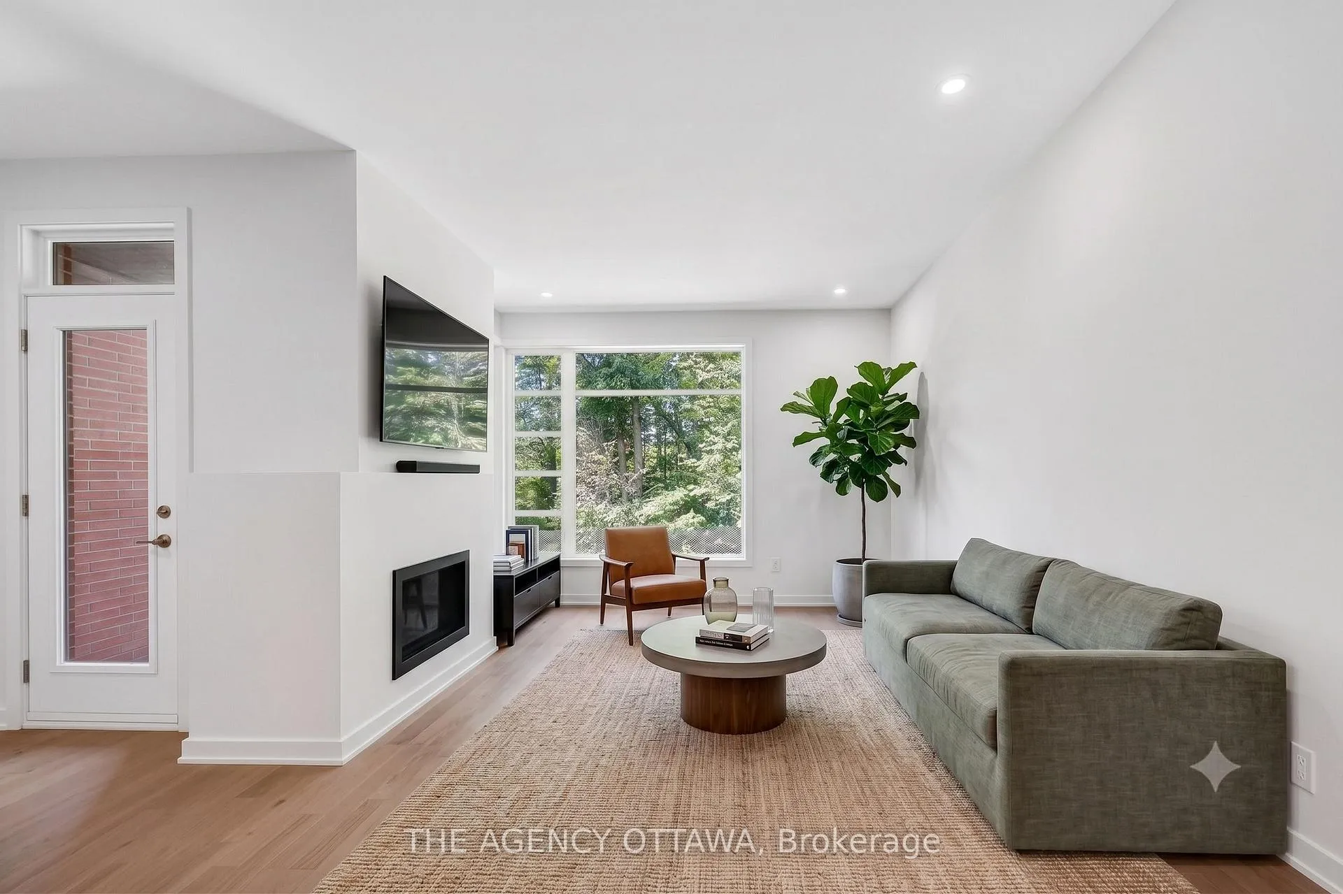 Photo 14 of 1005 Kitigan Grove, Ottawa, Kanata - Kanata Lakes/Heritage Hills — HOMEH