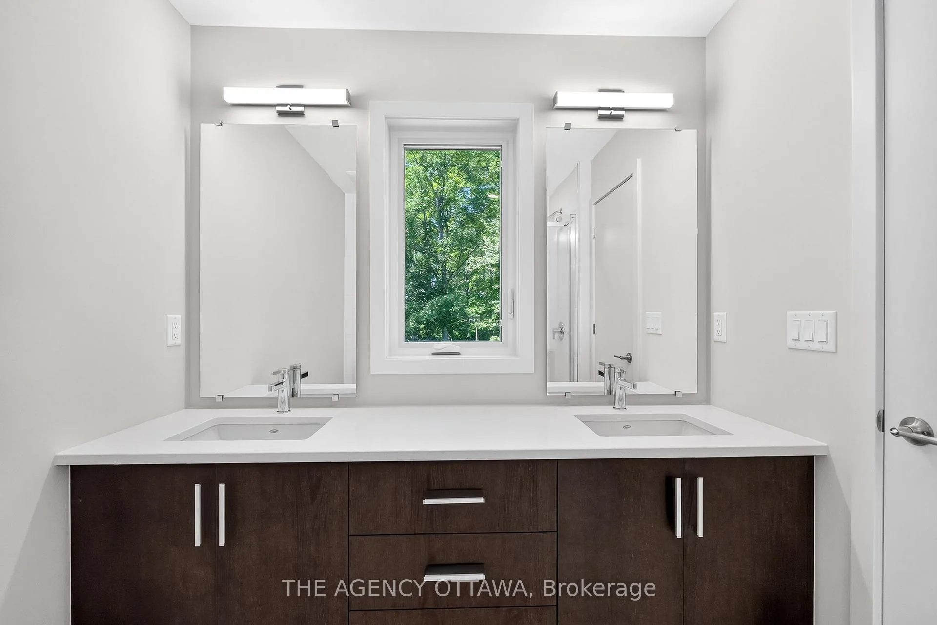 Photo 26 of 1005 Kitigan Grove, Ottawa, Kanata - Kanata Lakes/Heritage Hills — HOMEH