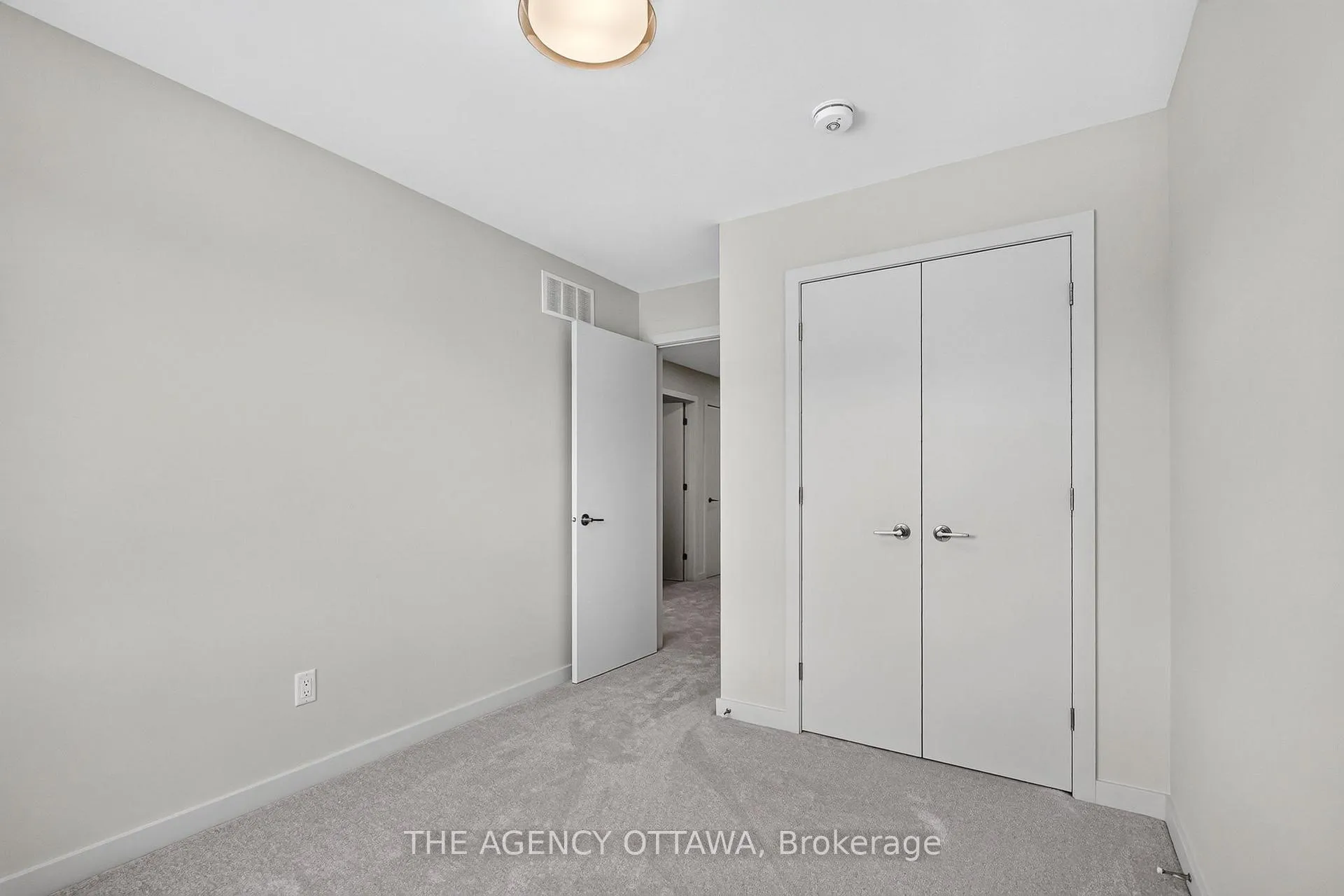 Photo 29 of 1005 Kitigan Grove, Ottawa, Kanata - Kanata Lakes/Heritage Hills — HOMEH