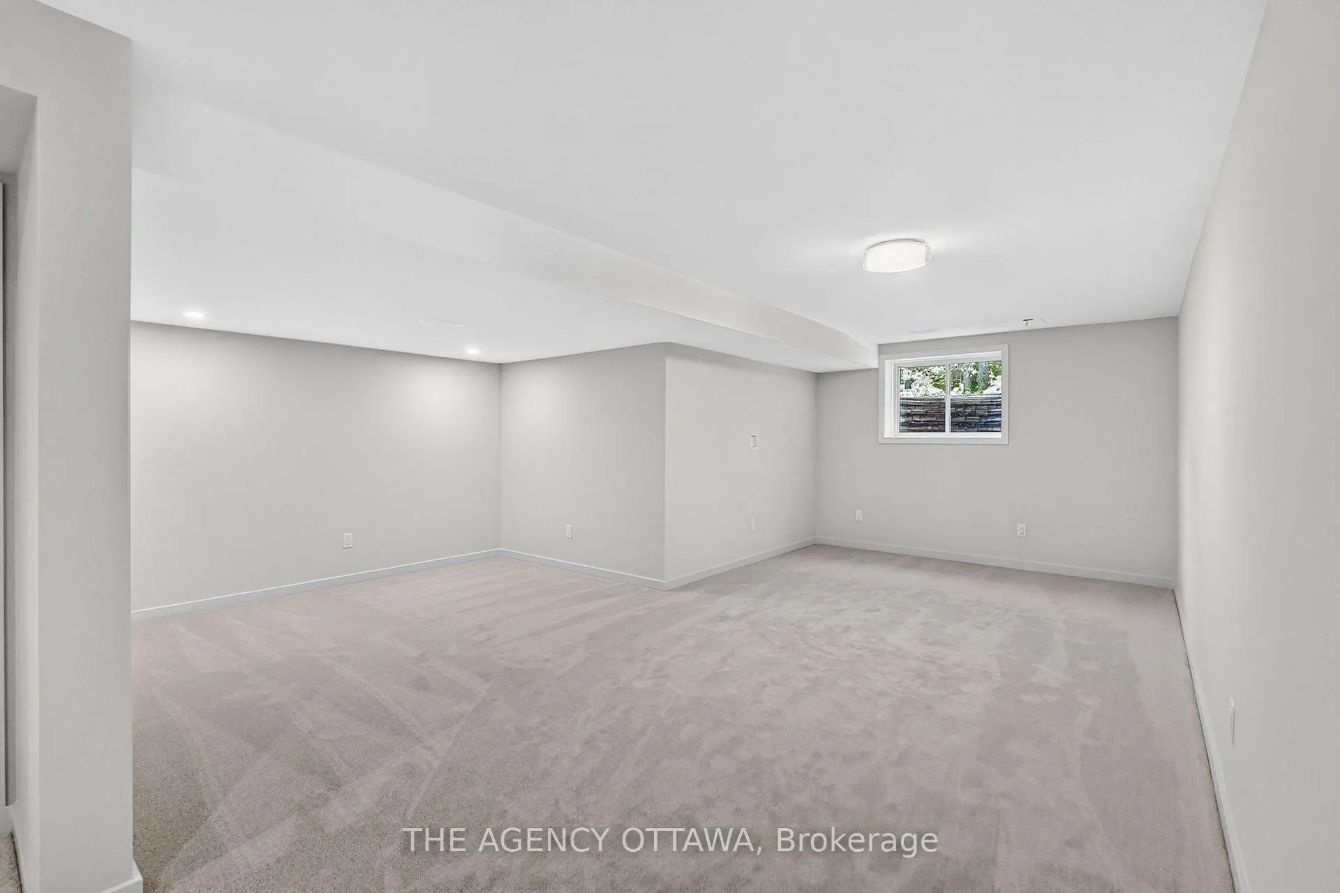 Photo 35 of 1005 Kitigan Grove, Ottawa, Kanata - Kanata Lakes/Heritage Hills — HOMEH