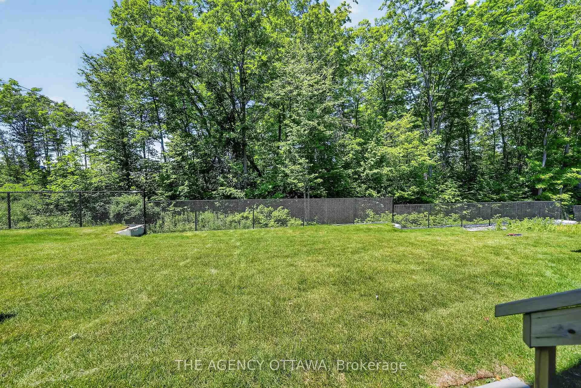 Photo 43 of 1005 Kitigan Grove, Ottawa, Kanata - Kanata Lakes/Heritage Hills — HOMEH