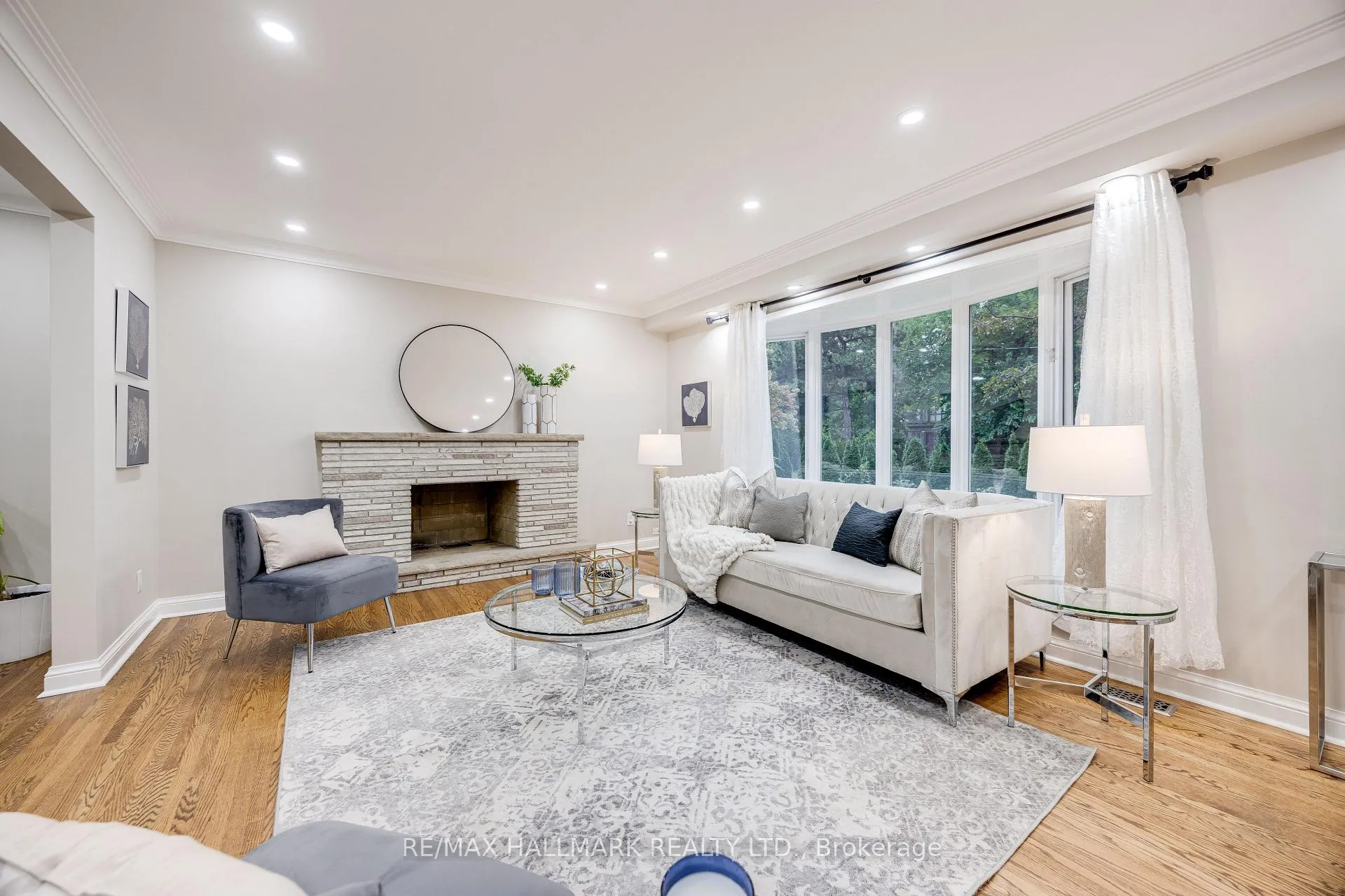Photo 7 of 59 Sandringham Drive, Toronto, Bedford Park-Nortown — HOMEH