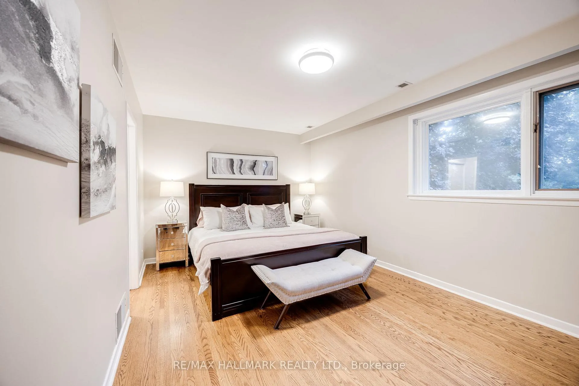 Photo 20 of 59 Sandringham Drive, Toronto, Bedford Park-Nortown — HOMEH