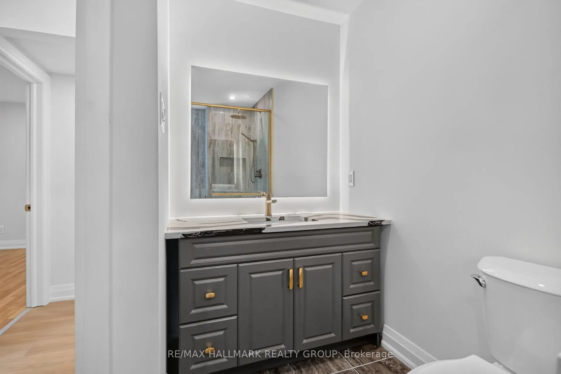 Photo 30 of 1054 Chelsea Drive, Ottawa, Viscount Alexander Park — HOMEH