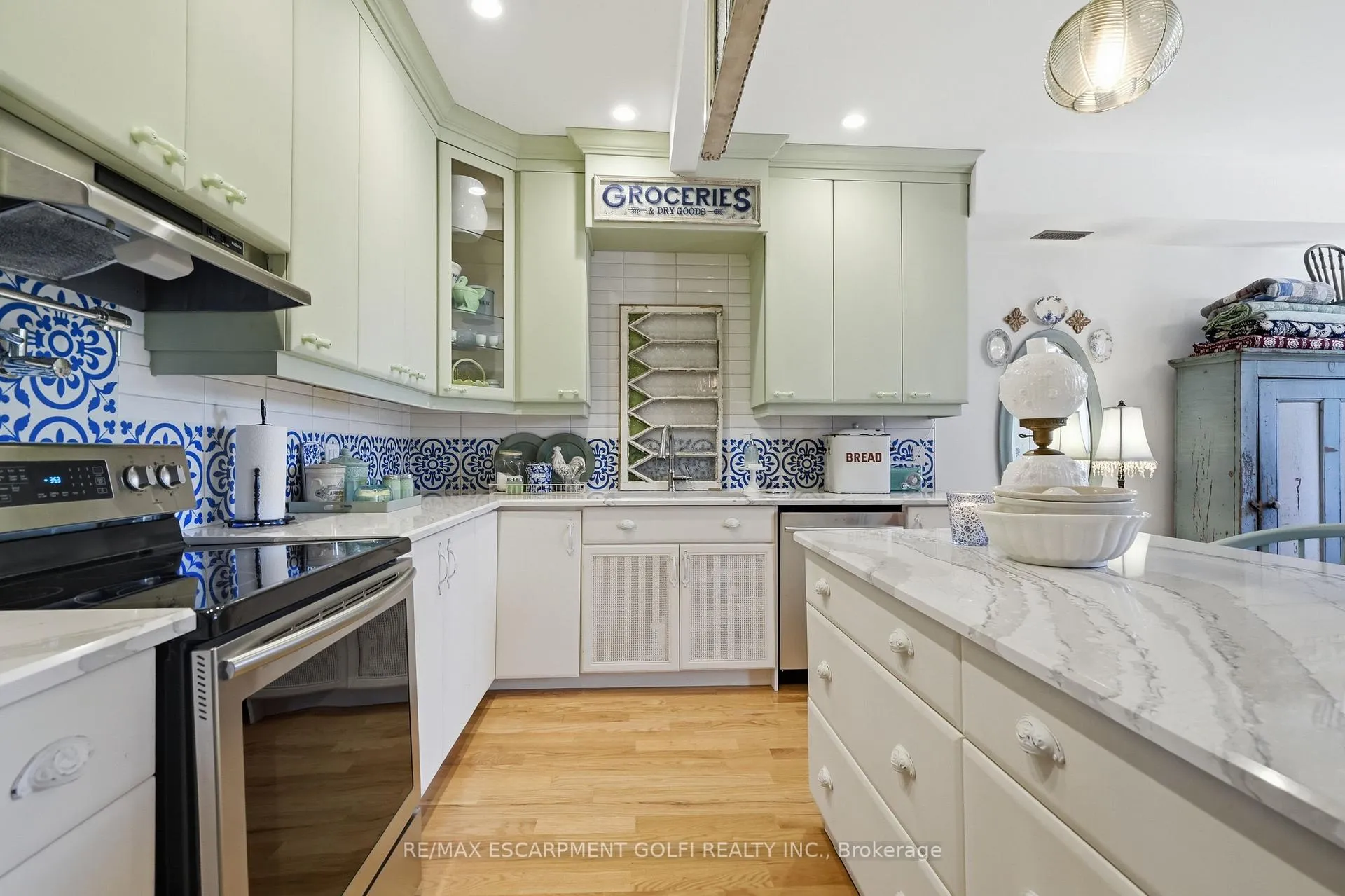 Photo 9 of Unit 201, 3710 Main Street, Niagara Falls, Chippawa — HOMEH