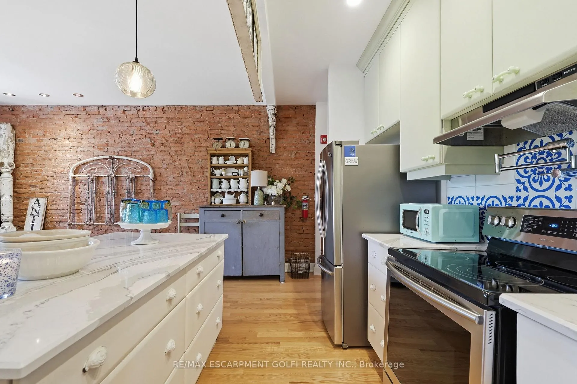 Photo 11 of Unit 201, 3710 Main Street, Niagara Falls, Chippawa — HOMEH
