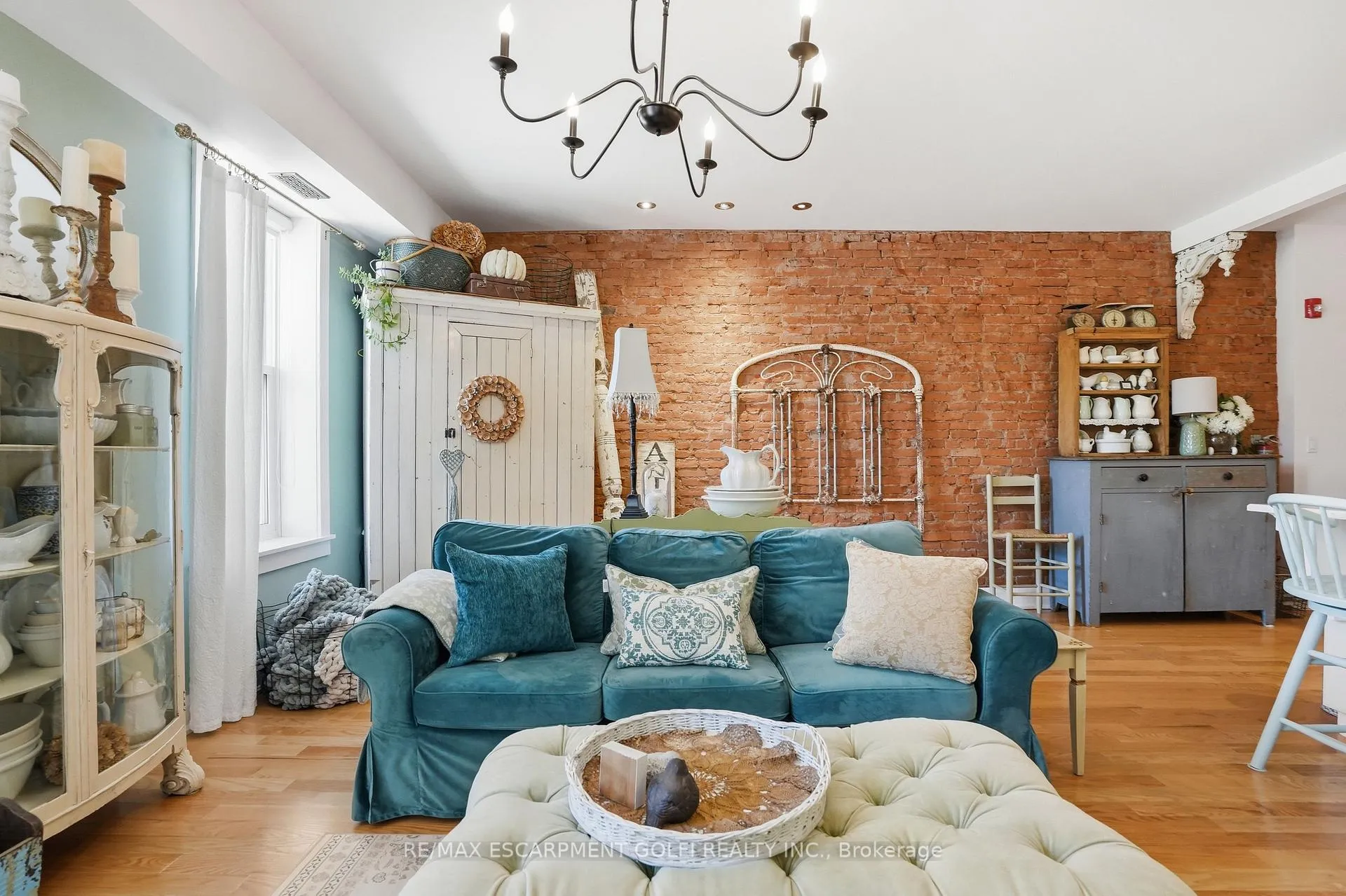 Photo 16 of Unit 201, 3710 Main Street, Niagara Falls, Chippawa — HOMEH