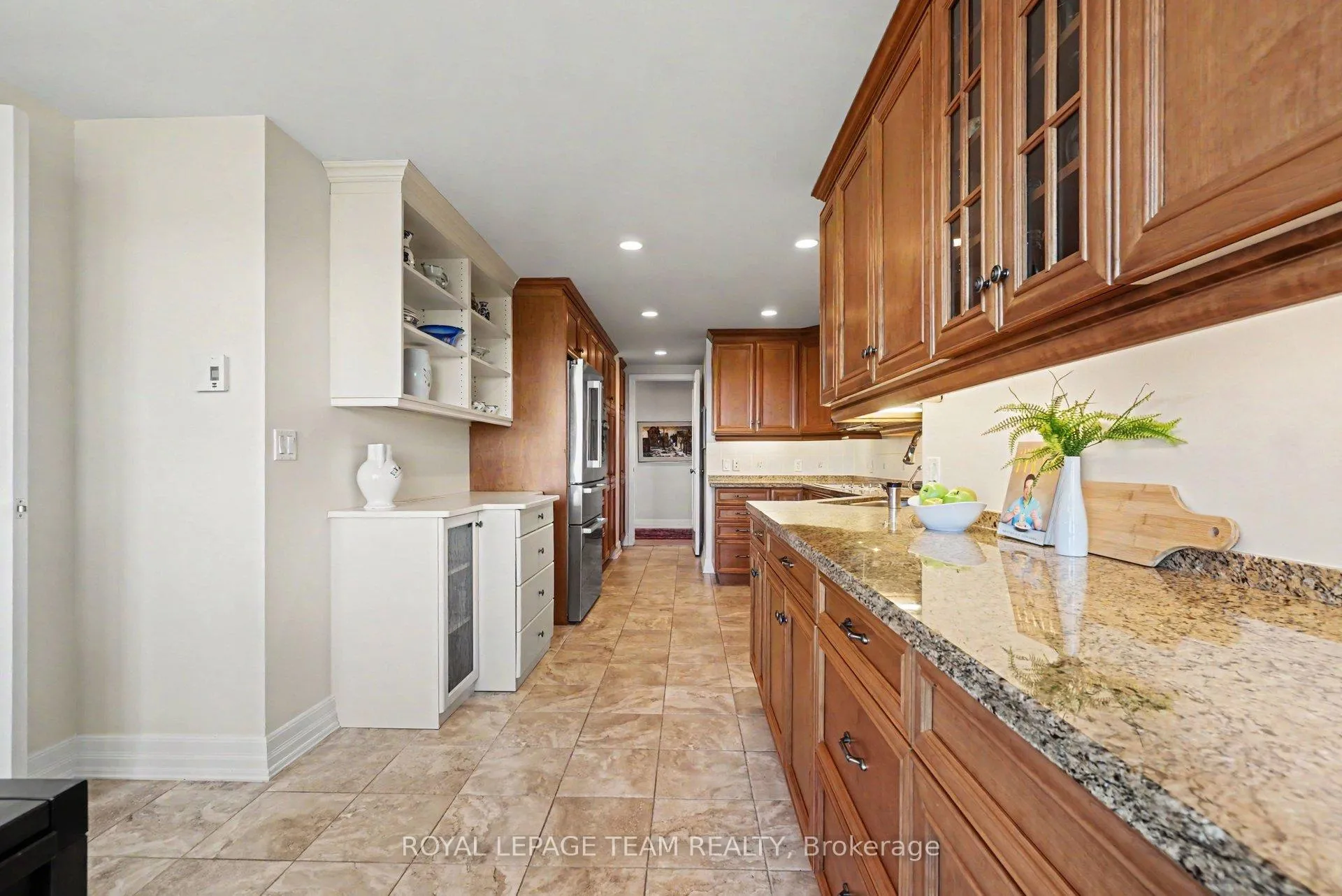 Photo 16 of Unit 1506, 3580 Rivergate Way, Ottawa, Quinterra — HOMEH