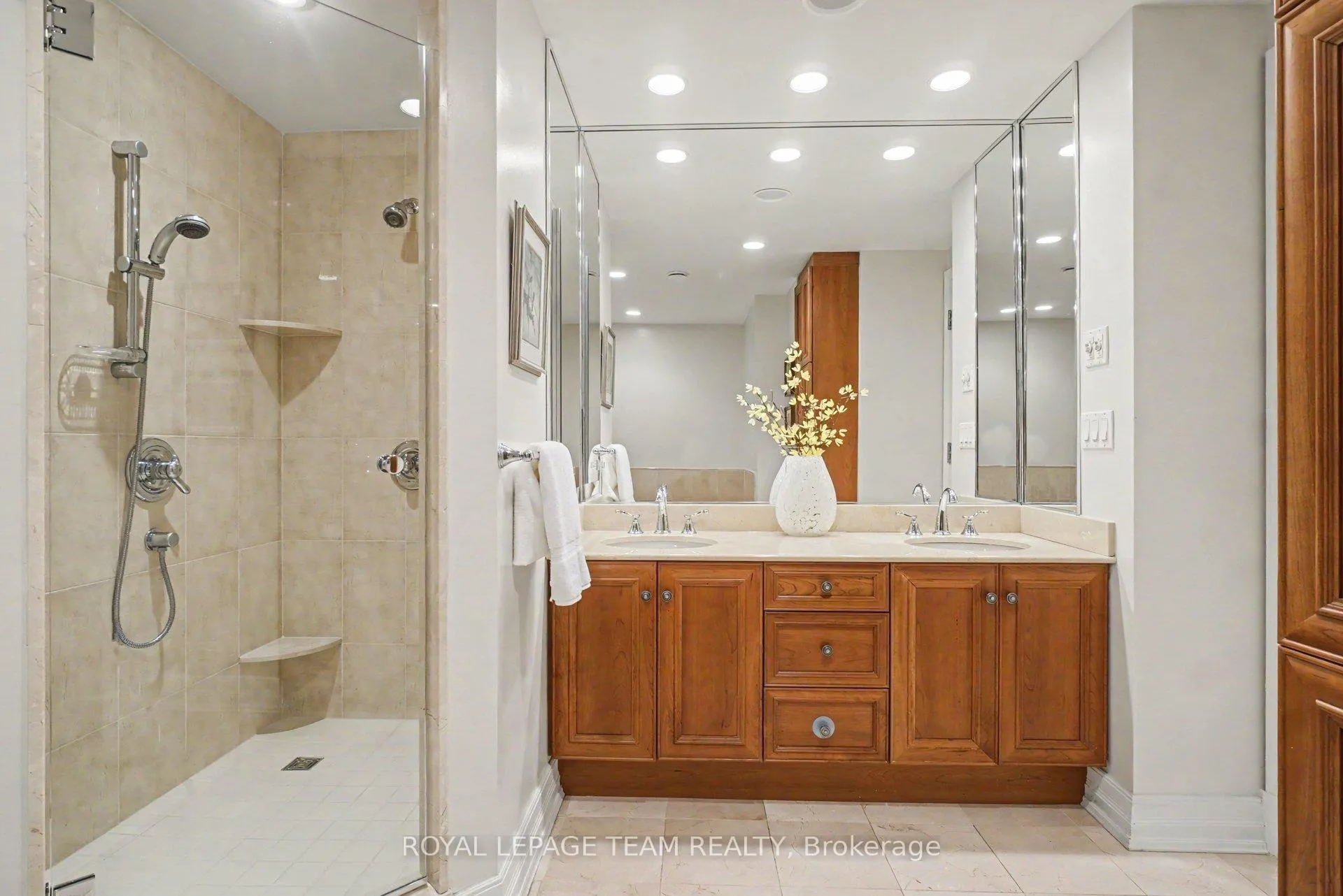 Photo 24 of Unit 1506, 3580 Rivergate Way, Ottawa, Quinterra — HOMEH