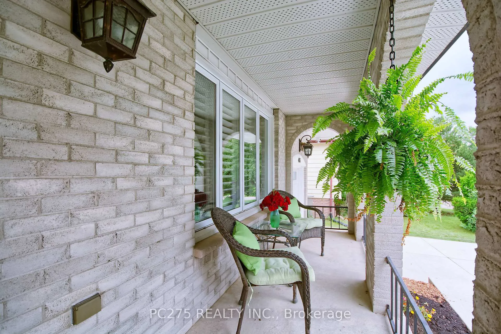 Photo 4 of 485 Ferndale Avenue, London, South Q — HOMEH