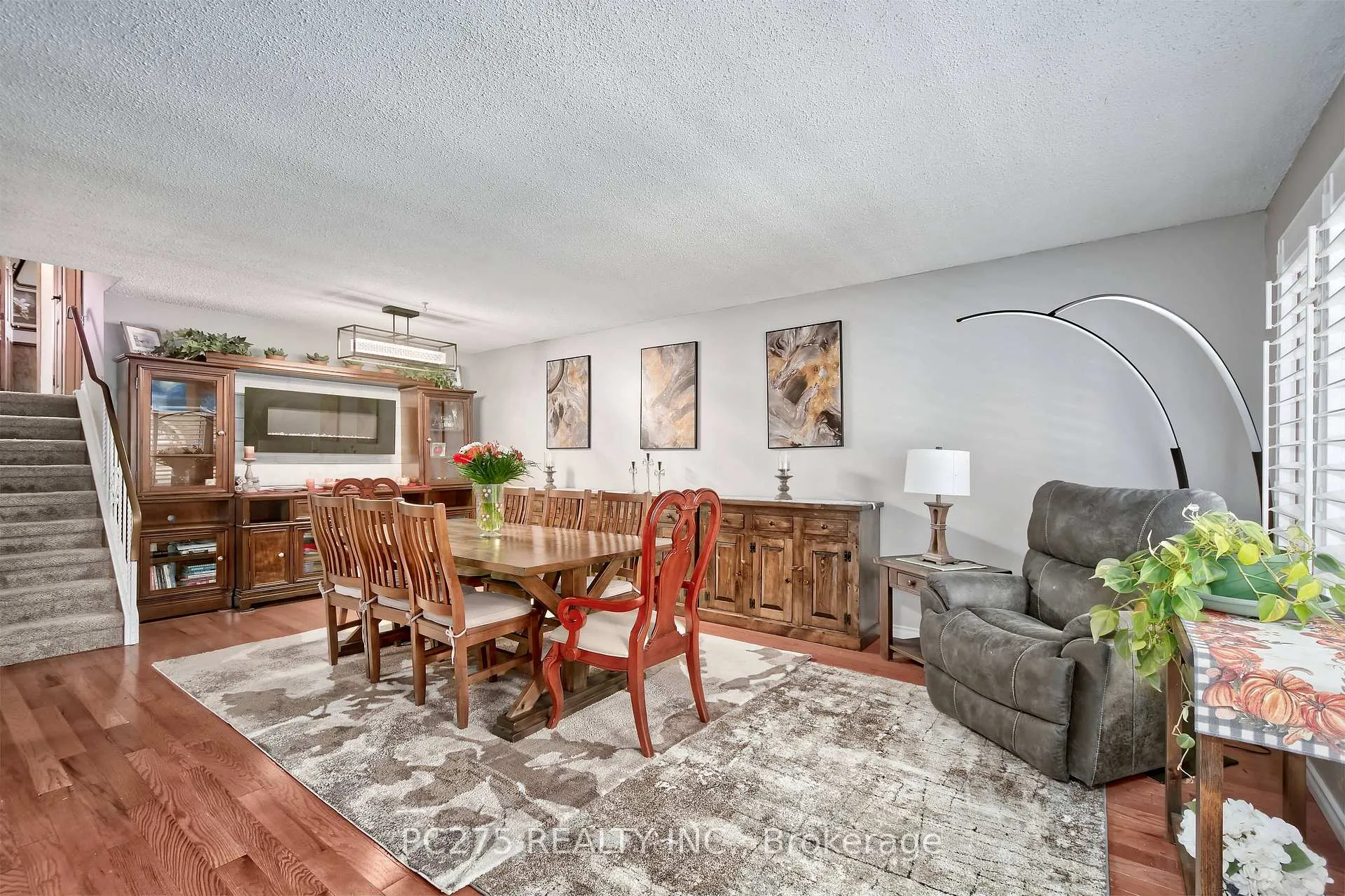 Photo 7 of 485 Ferndale Avenue, London, South Q — HOMEH