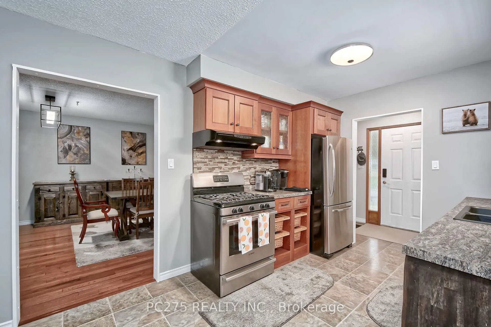 Photo 11 of 485 Ferndale Avenue, London, South Q — HOMEH