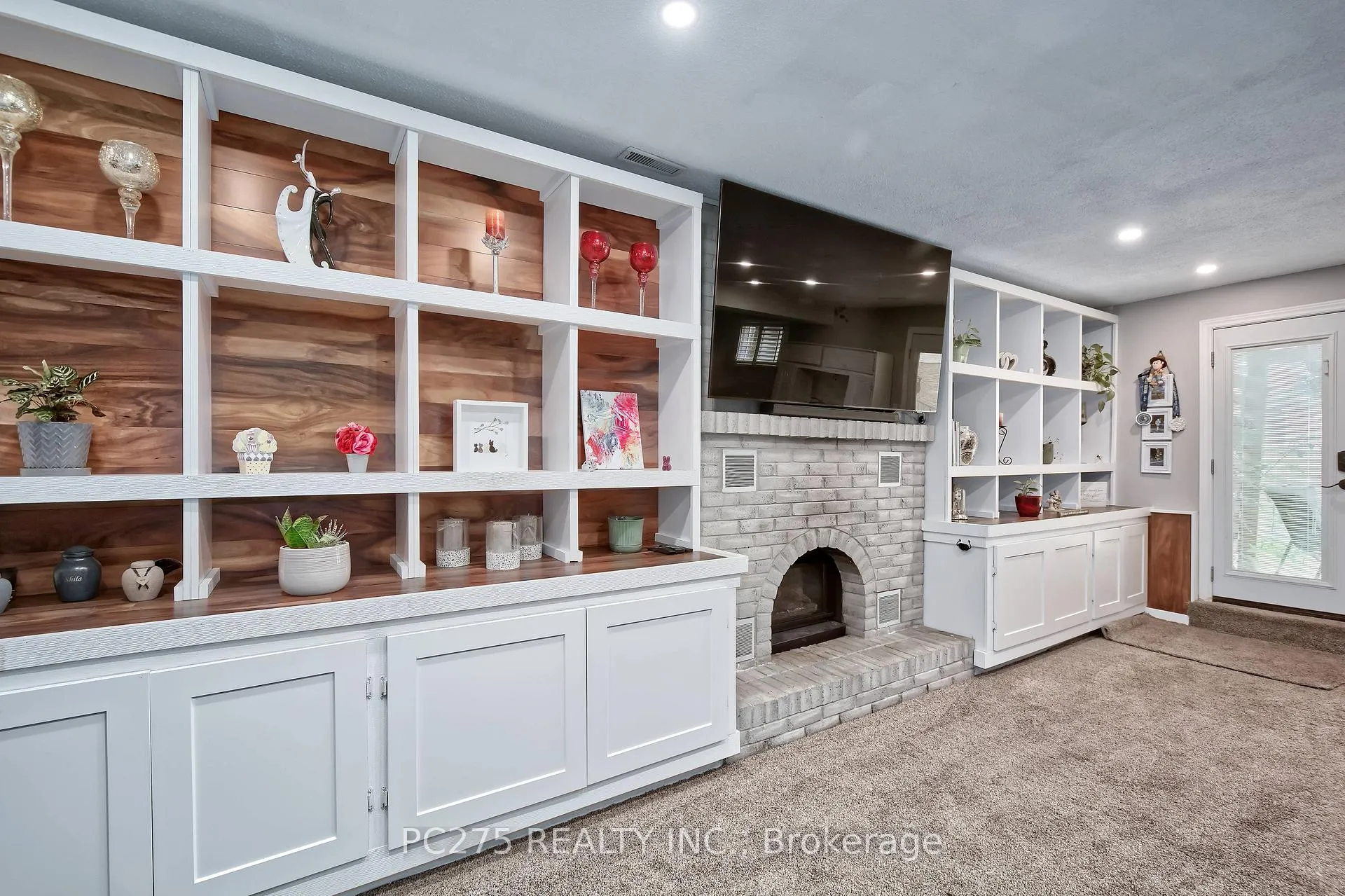 Photo 13 of 485 Ferndale Avenue, London, South Q — HOMEH
