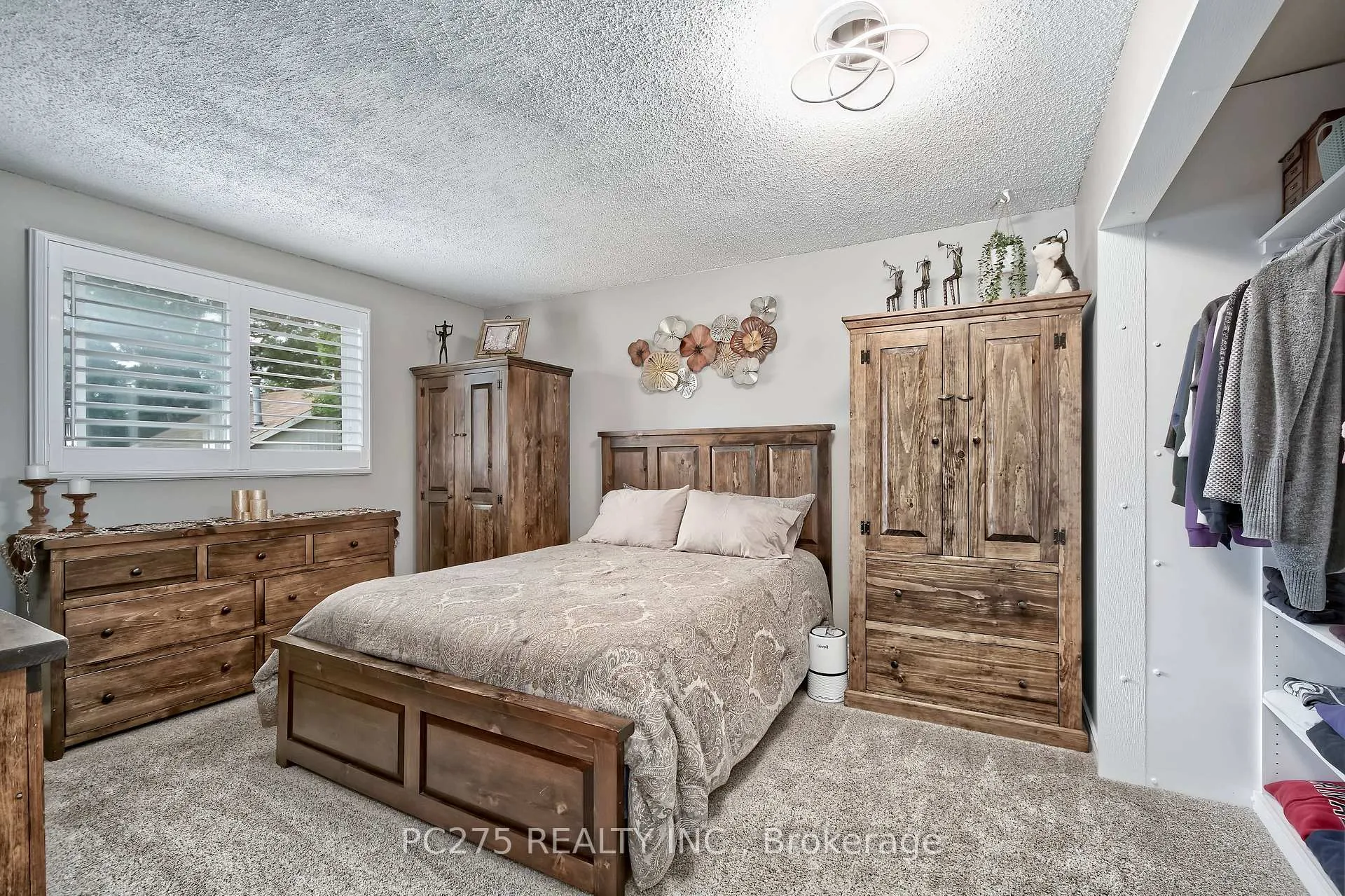 Photo 21 of 485 Ferndale Avenue, London, South Q — HOMEH