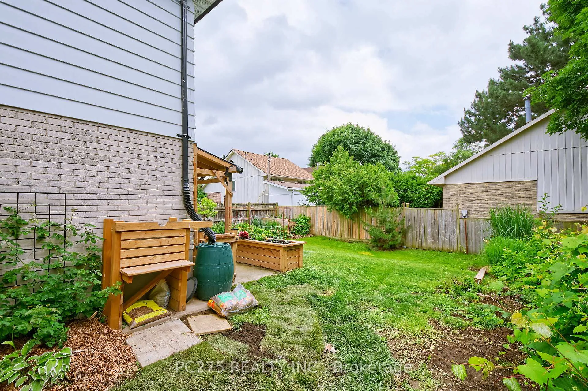 Photo 29 of 485 Ferndale Avenue, London, South Q — HOMEH