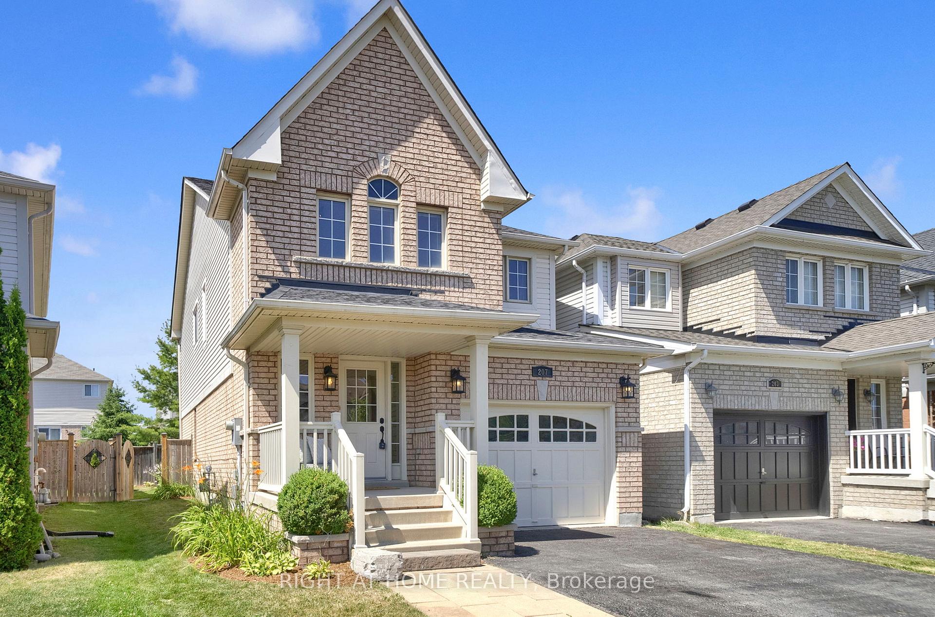 Photo 2 of 207 Eldad Drive, Clarington, Bowmanville — HOMEH