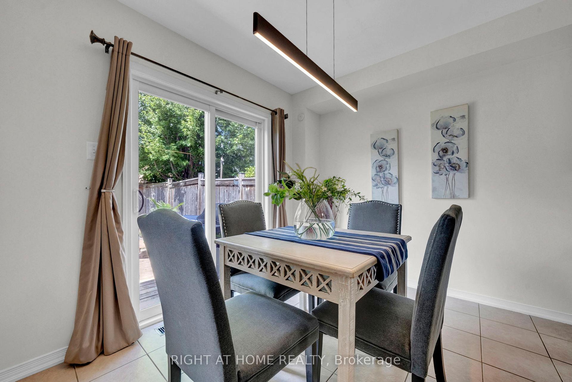 Photo 9 of 207 Eldad Drive, Clarington, Bowmanville — HOMEH