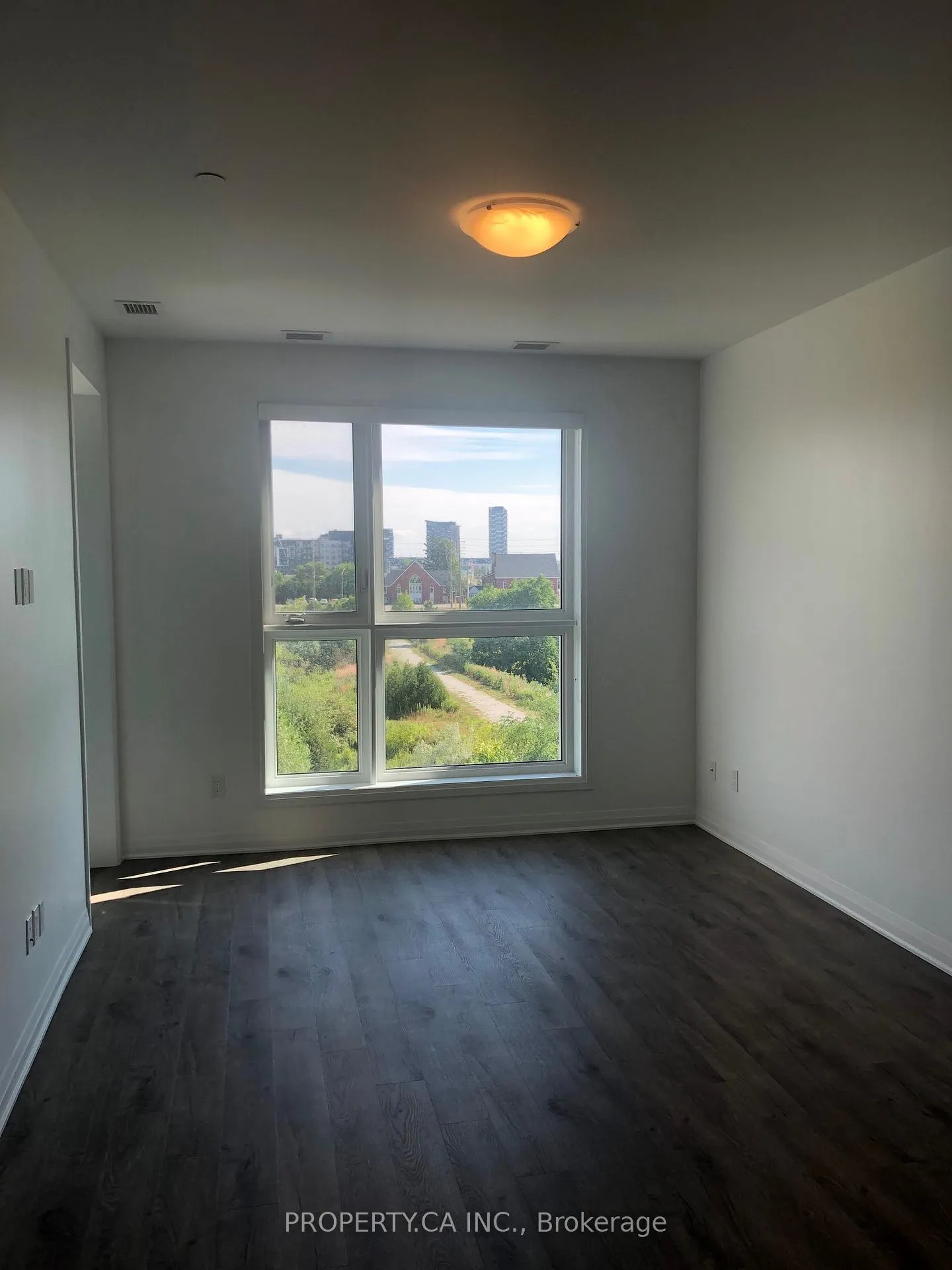 Photo 7 of Unit 311, 50 Kaitting Trail, Oakville, Glenorchy — HOMEH