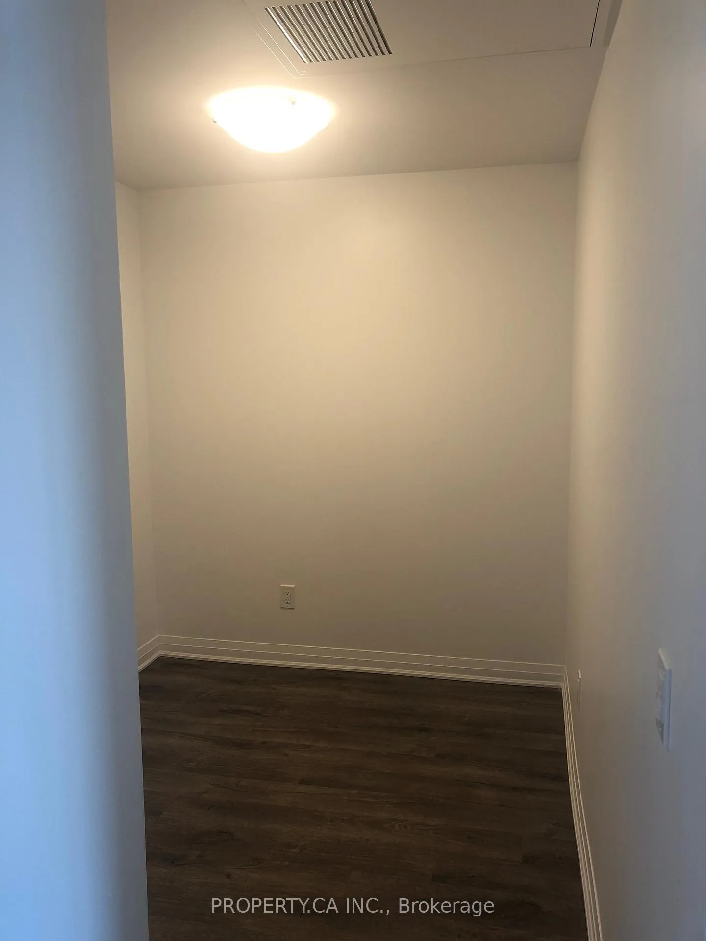 Photo 9 of Unit 311, 50 Kaitting Trail, Oakville, Glenorchy — HOMEH