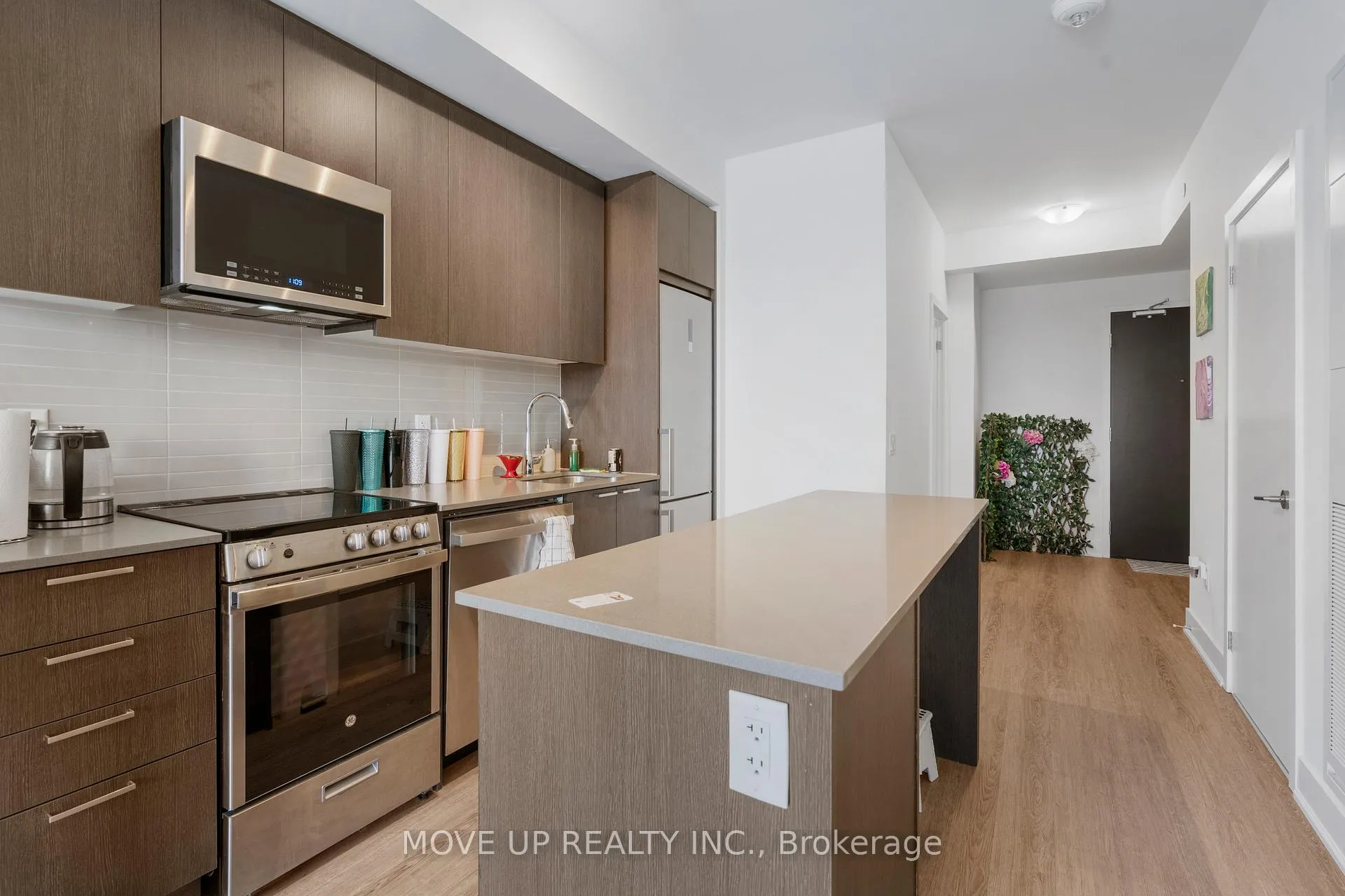 Photo 10 of Unit 310, 185 Deerfield Road, Newmarket, Central Newmarket — HOMEH