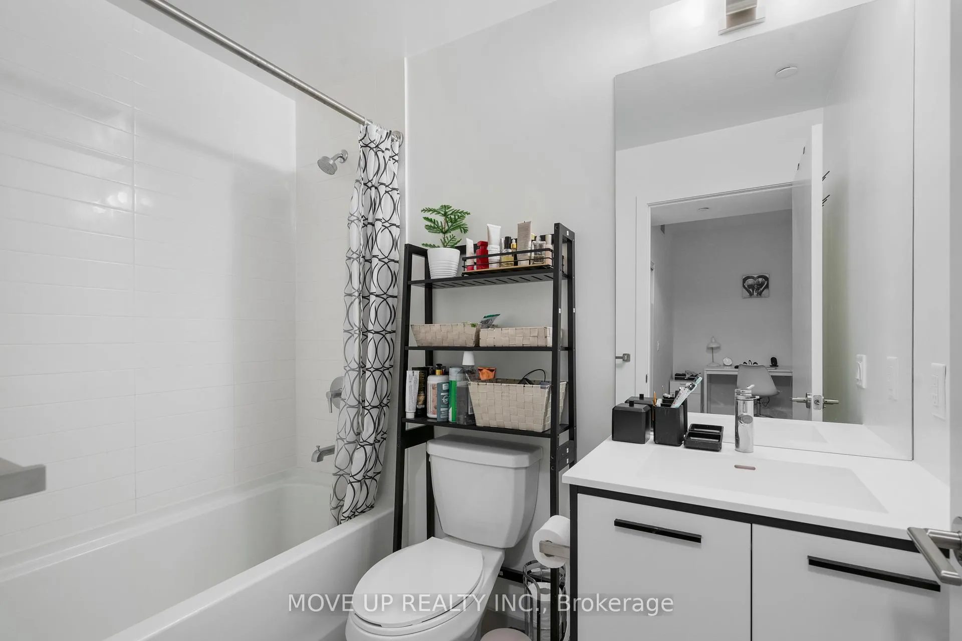 Photo 11 of Unit 310, 185 Deerfield Road, Newmarket, Central Newmarket — HOMEH