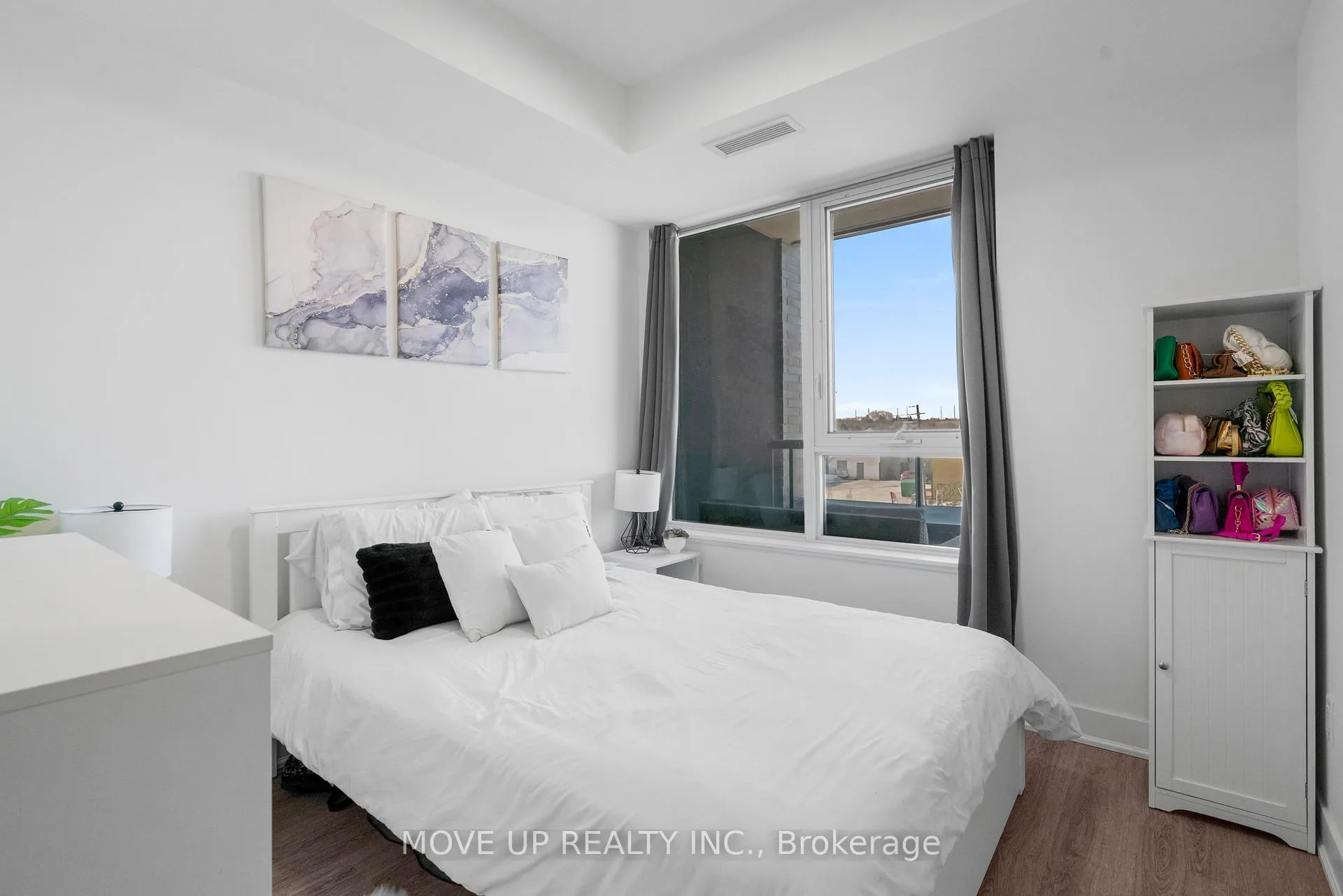 Photo 12 of Unit 310, 185 Deerfield Road, Newmarket, Central Newmarket — HOMEH