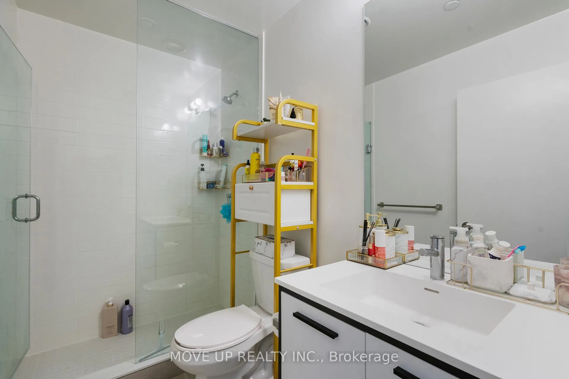 Photo 13 of Unit 310, 185 Deerfield Road, Newmarket, Central Newmarket — HOMEH