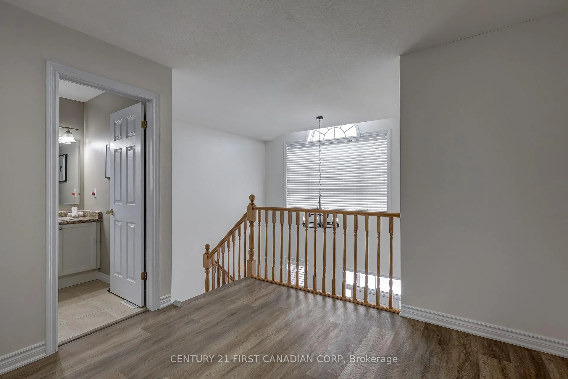 Photo 13 of 1336 Birchwood Drive, London, South K — HOMEH