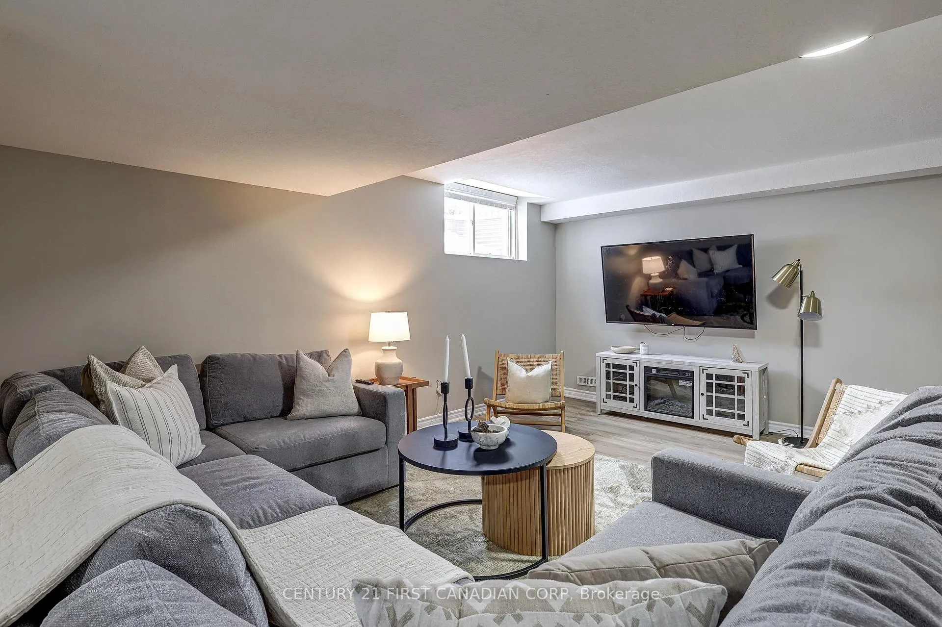 Photo 22 of 1336 Birchwood Drive, London, South K — HOMEH