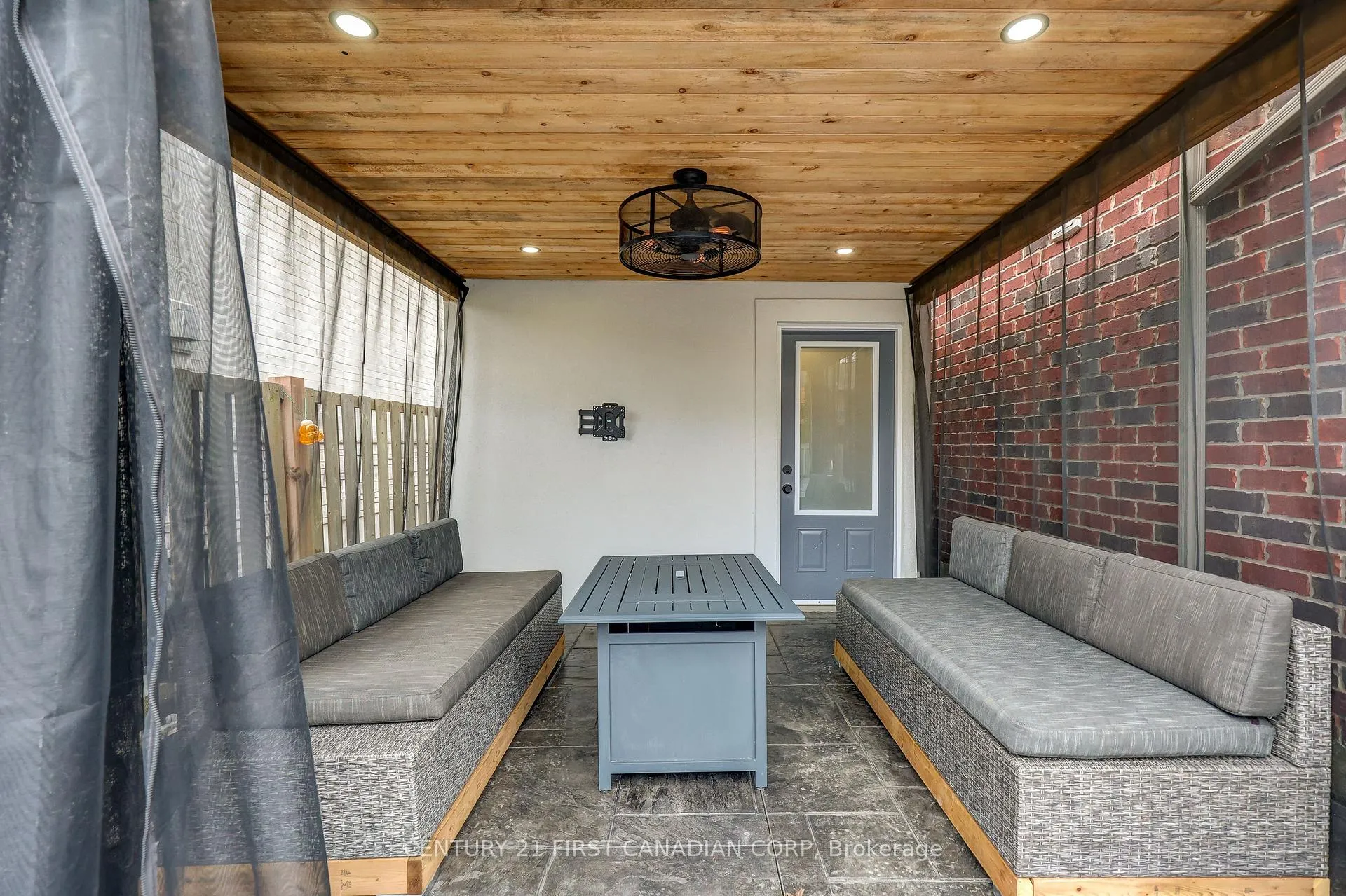 Photo 28 of 1336 Birchwood Drive, London, South K — HOMEH