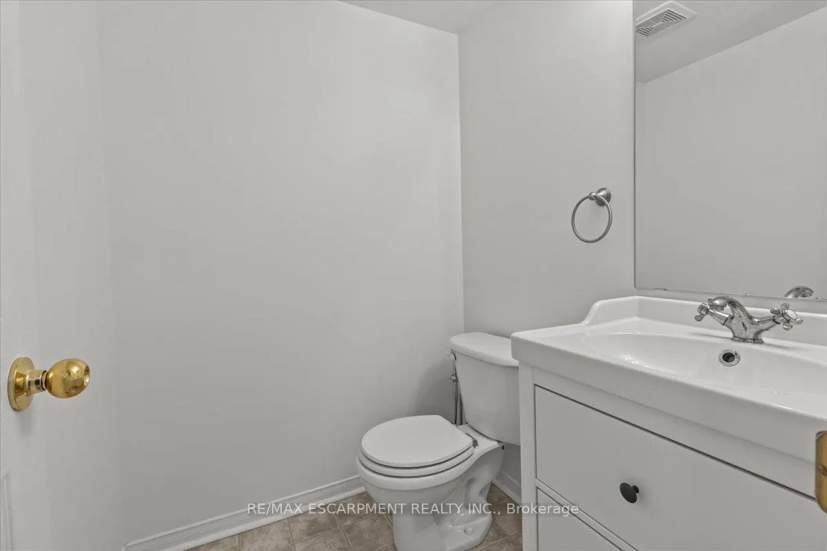 Photo 12 of 373 Fairgate Way, Oakville, Wedgewood Creek — HOMEH