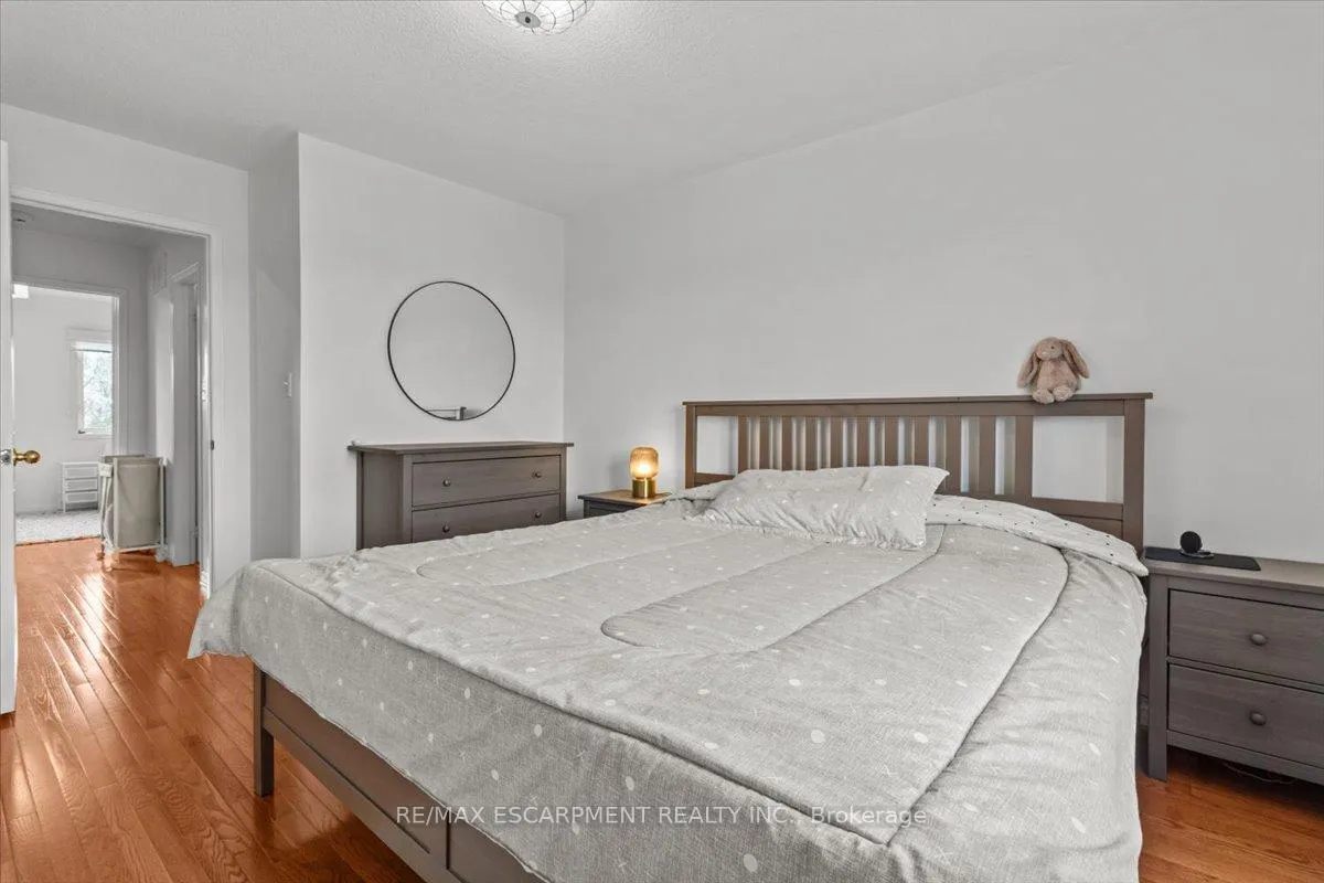 Photo 13 of 373 Fairgate Way, Oakville, Wedgewood Creek — HOMEH
